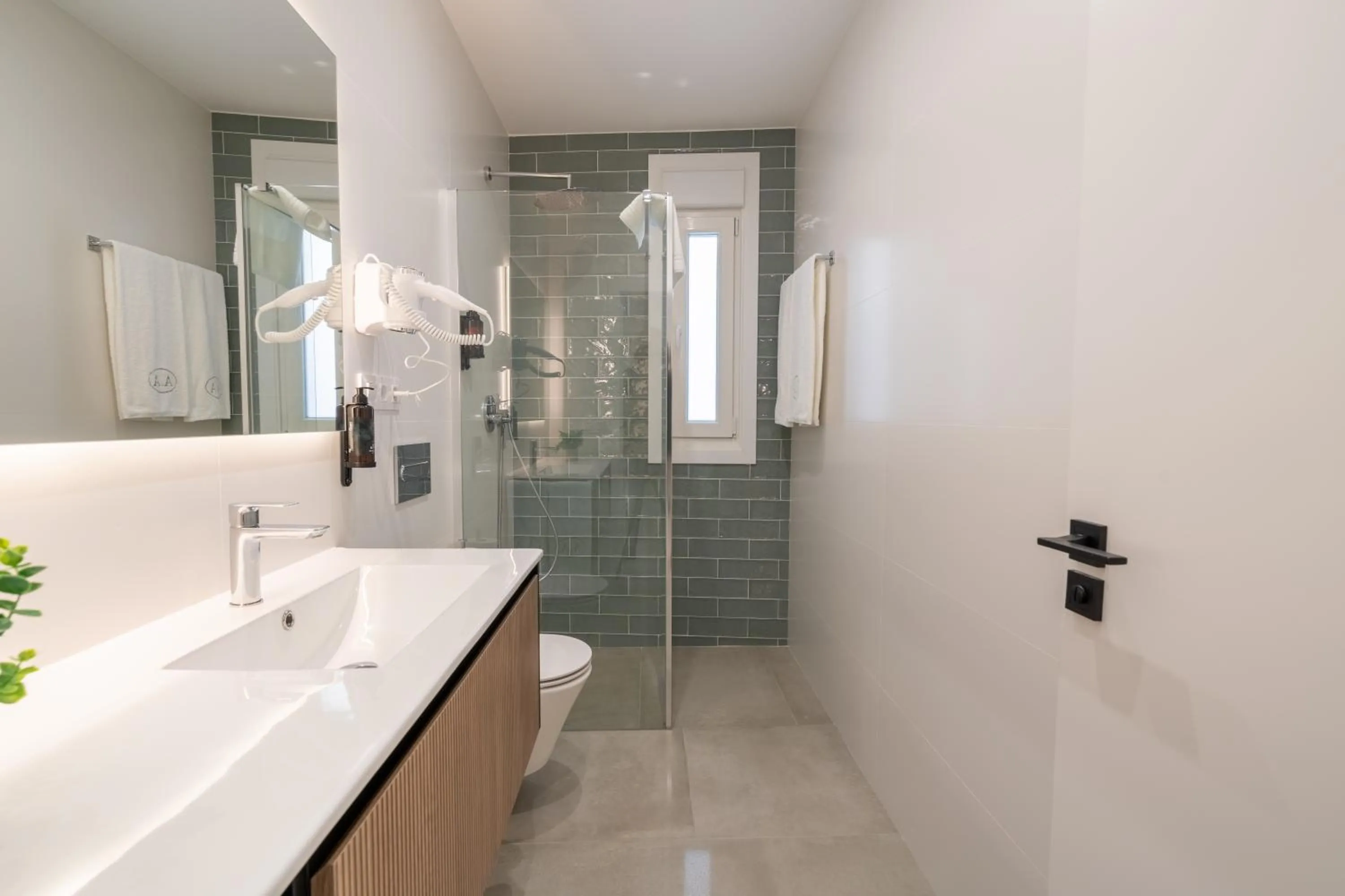 Bathroom in Cíes Luxury Suitel Areosa 22