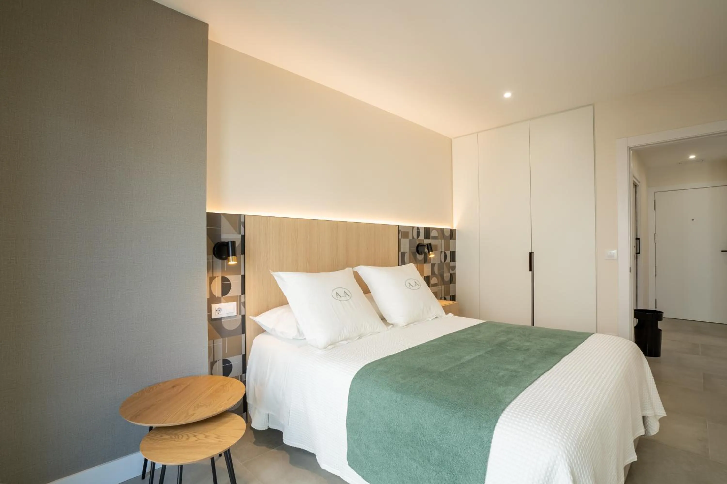 Bedroom, Bed in Cíes Luxury Suitel Areosa 22