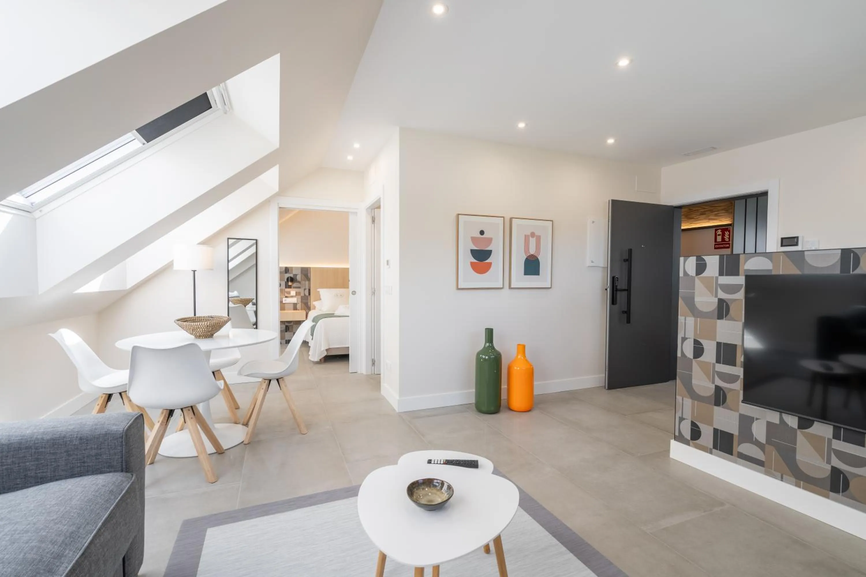 Dining area in Cíes Luxury Suitel Areosa 22