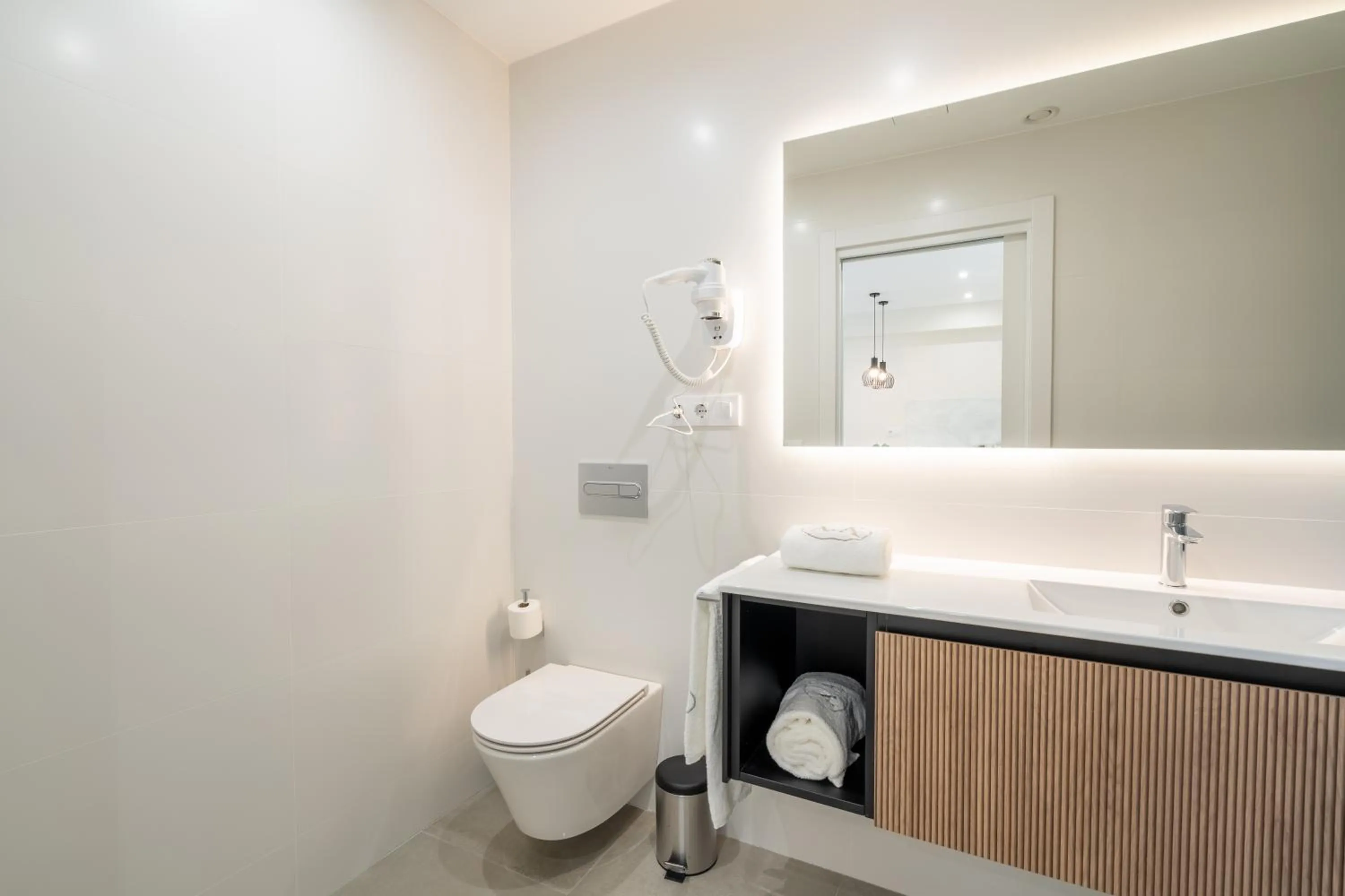 Bathroom in Cíes Luxury Suitel Areosa 22