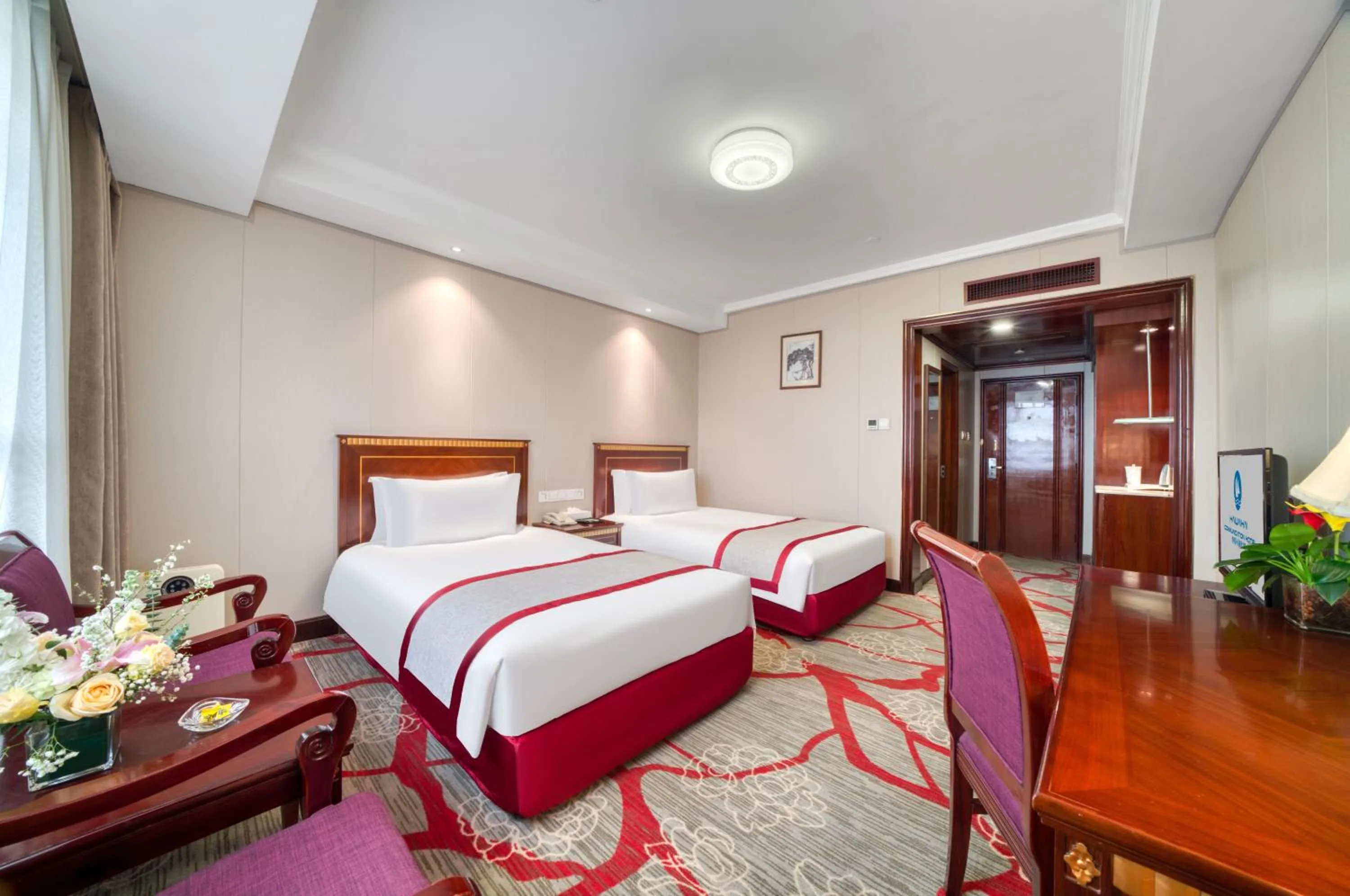 Bedroom, Bed in Hangzhou Haiwaihai Communication Hotel