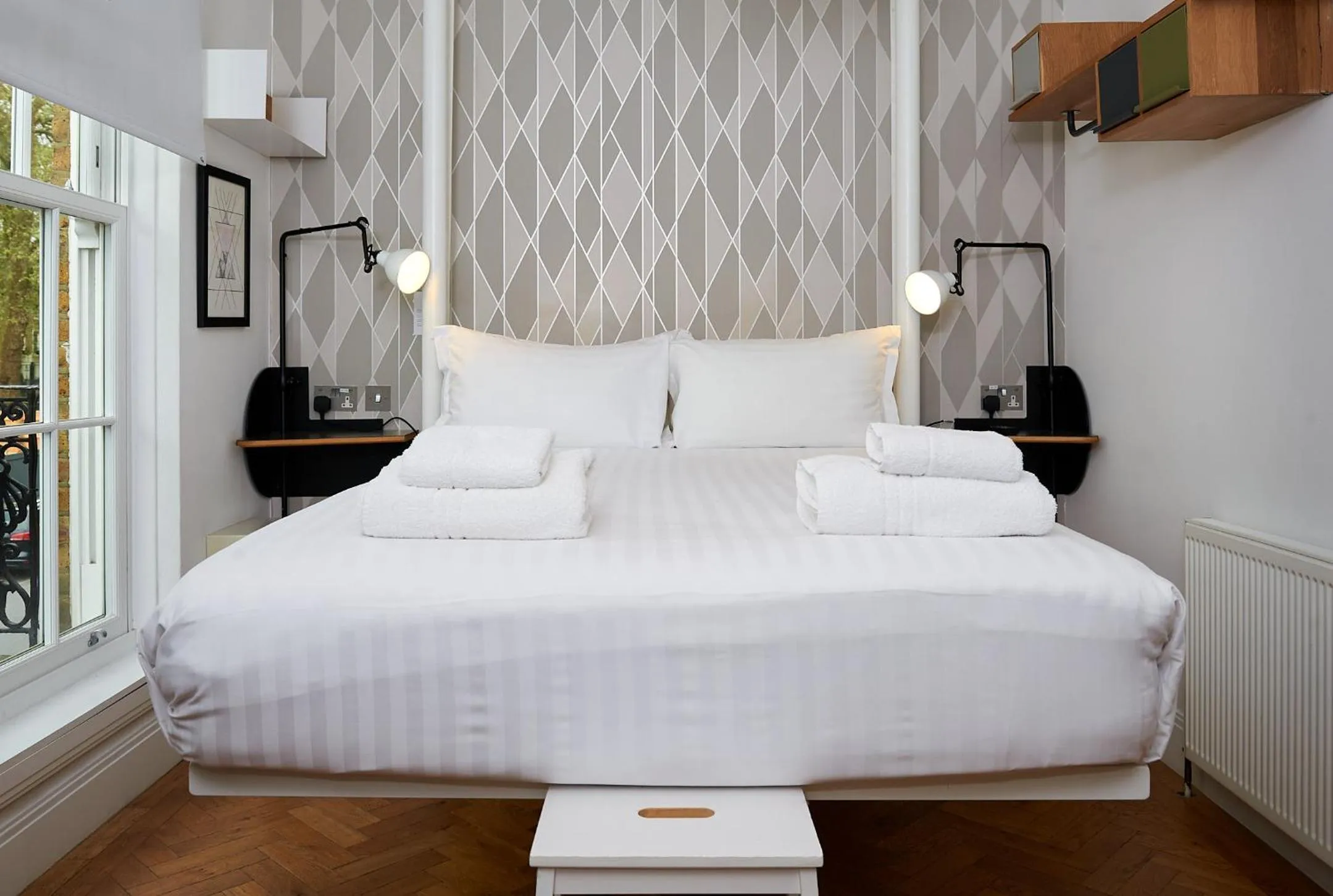 Bedroom, Bed in The California - London Kings Cross