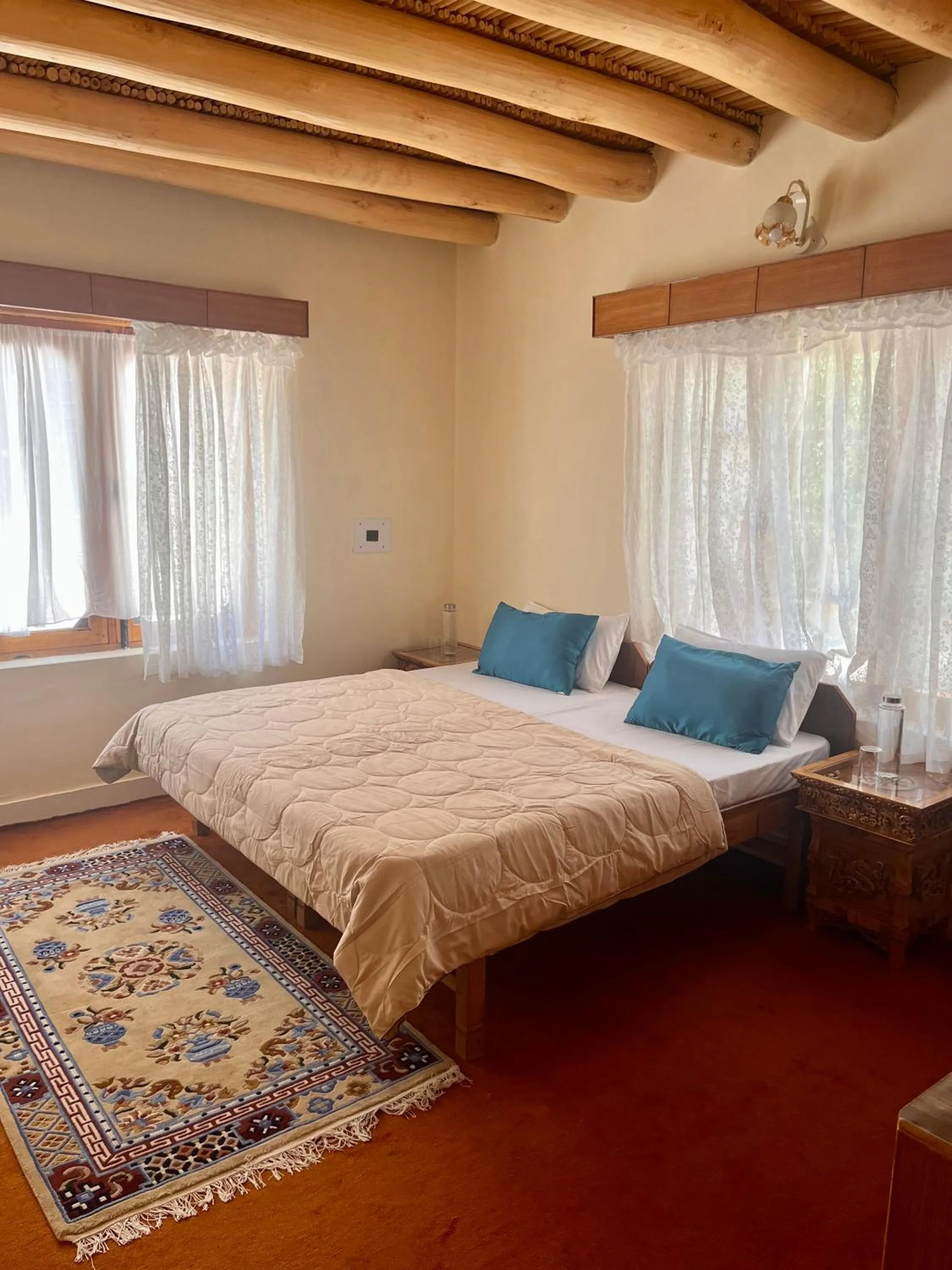 Double Room with Shared Bathroom - single occupancy in Trinity Home Stay