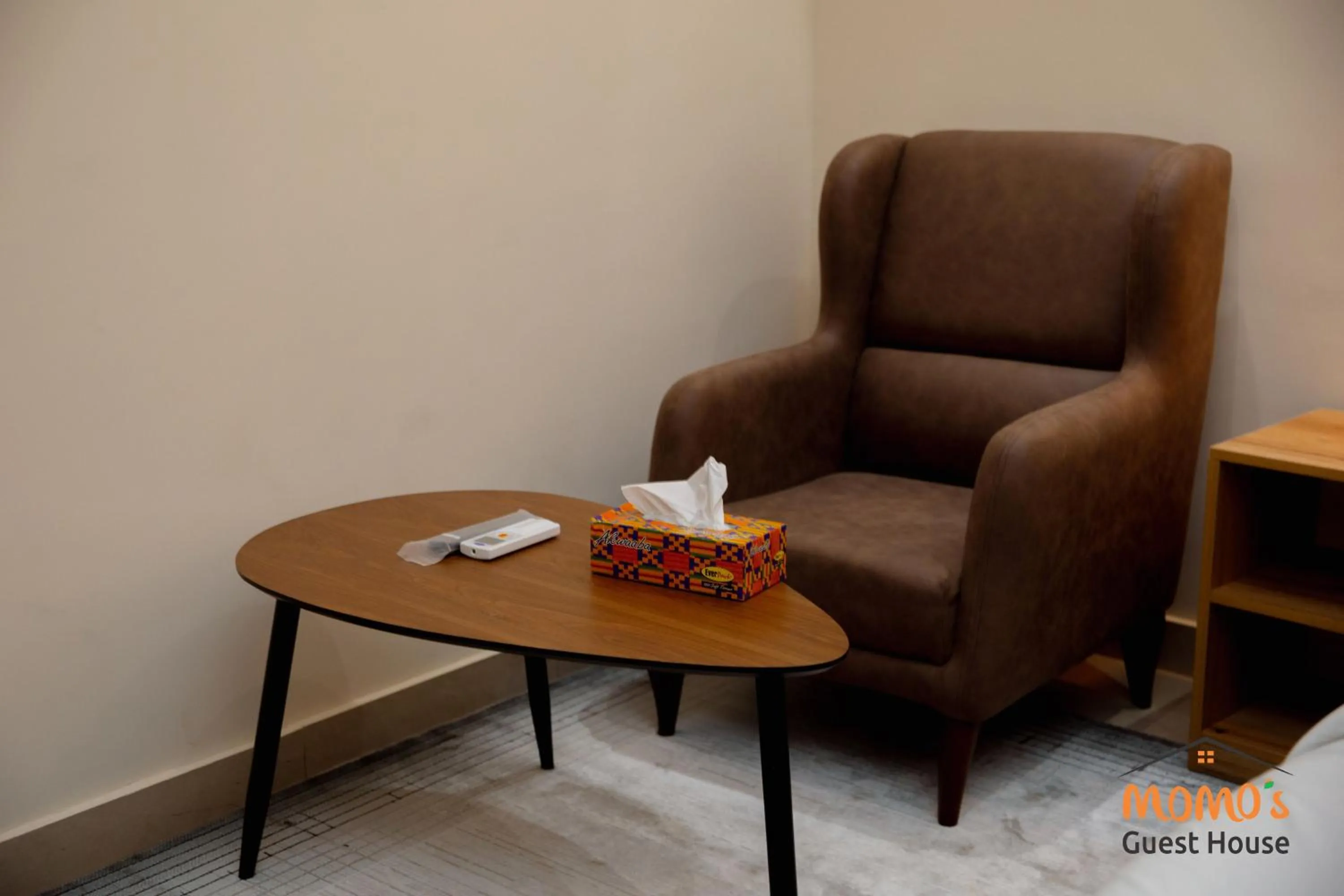 Seating area in Momo's Hotel