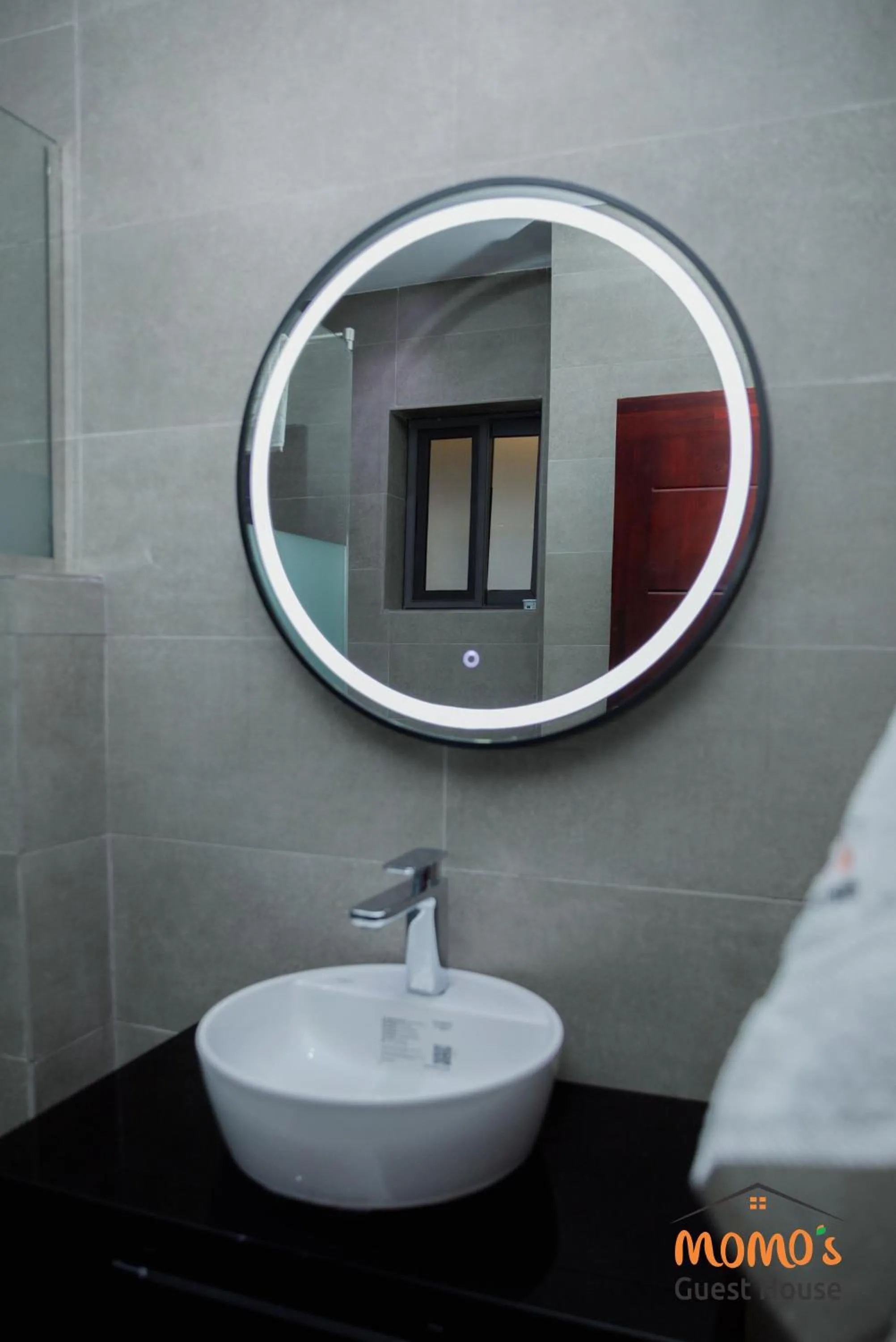 Bathroom in Momo's Hotel