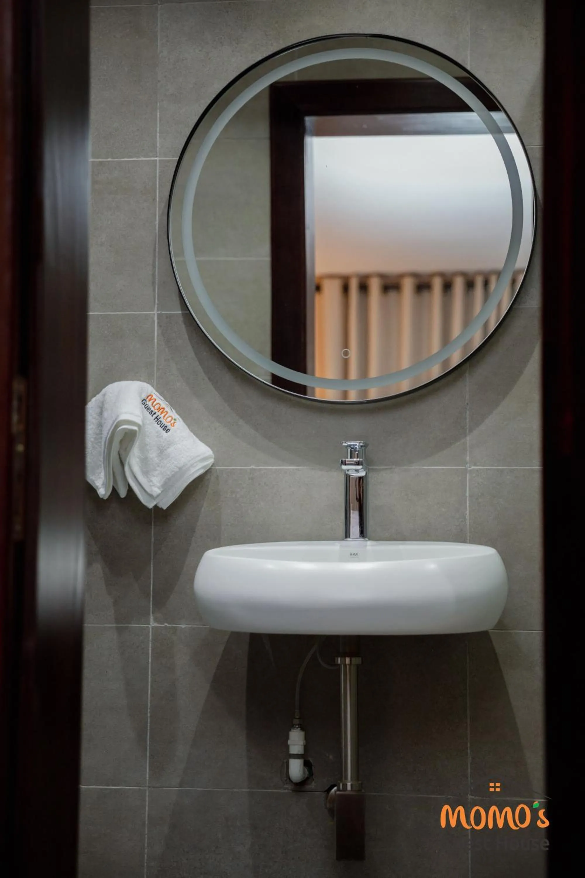 Bathroom in Momo's Hotel