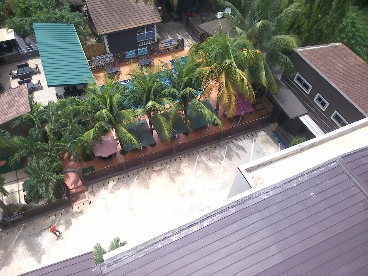 Property building in Momo's Hotel