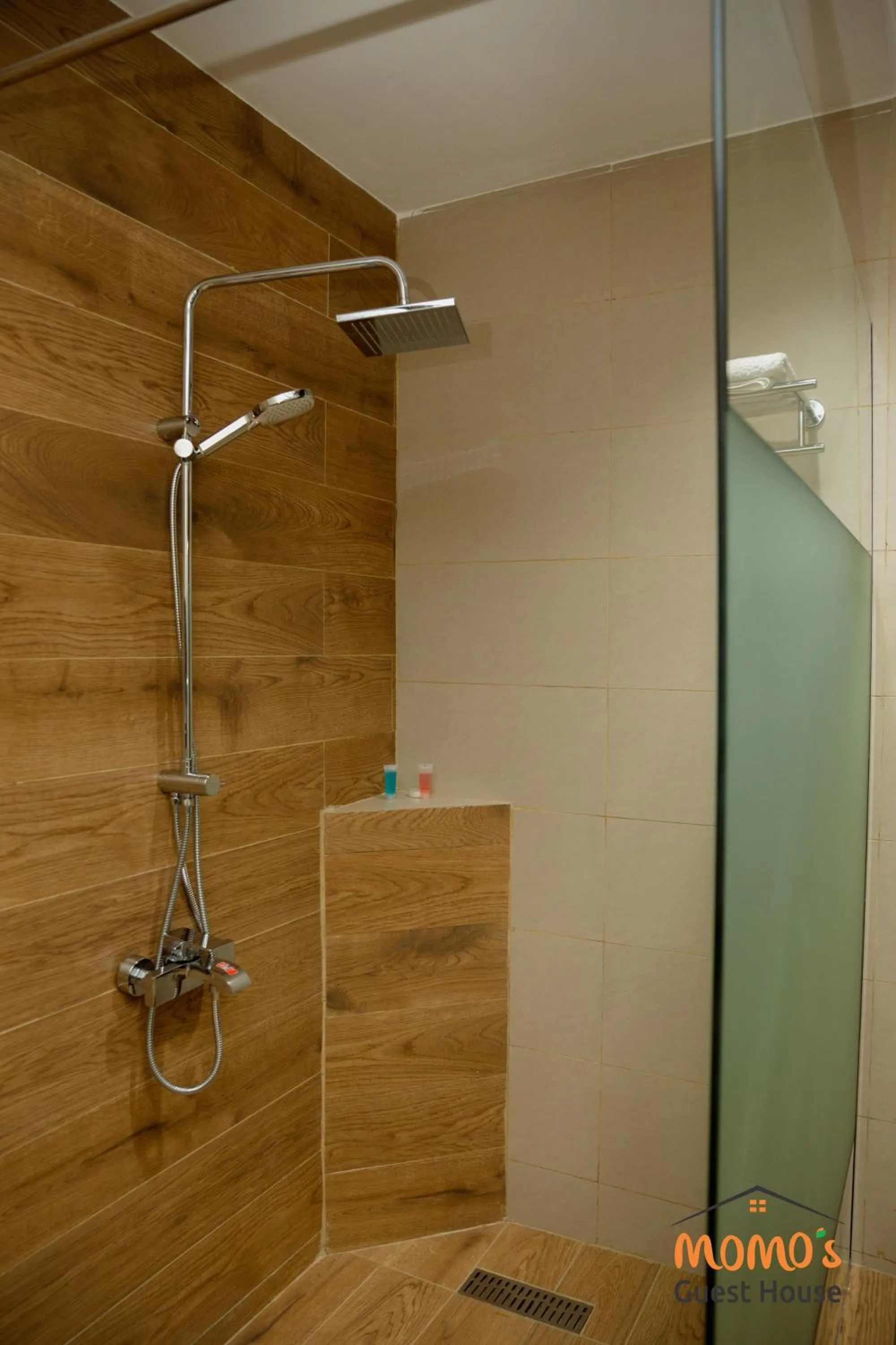Shower in Momo's Hotel