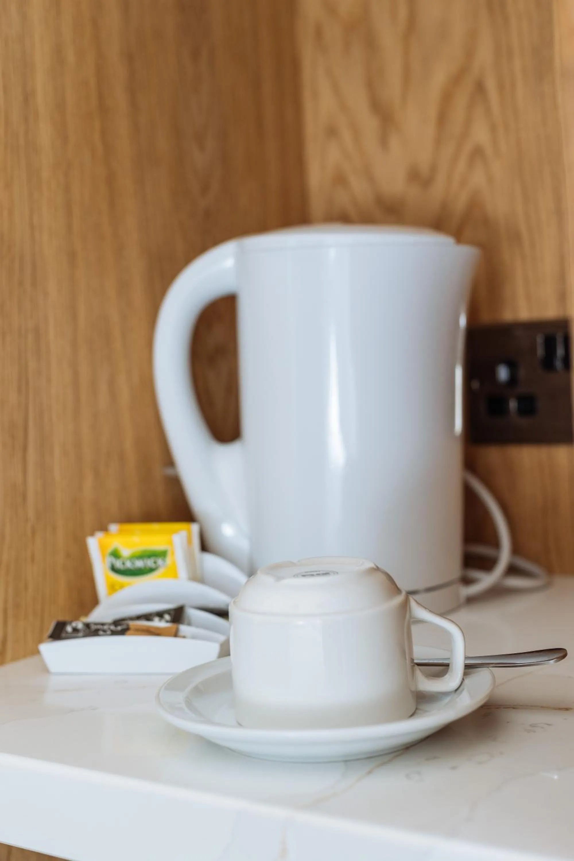 Coffee/tea facilities in Central Hotel