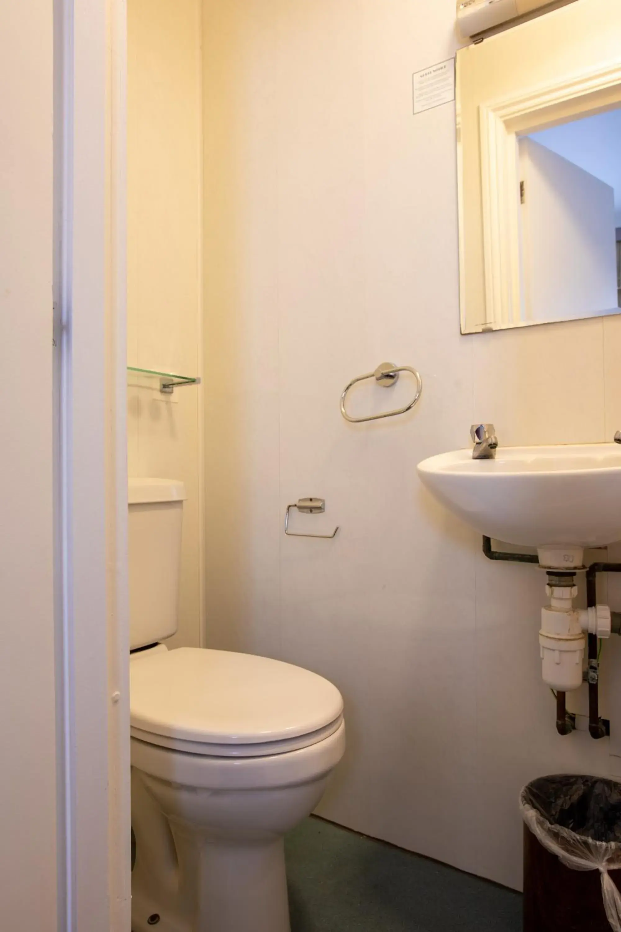 Standard Suite with Private shower and toilet in Central Hotel Standard Suite with Private shower and toilet in Central Hotel