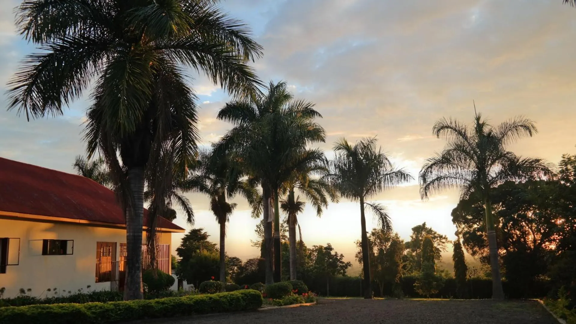 KILEMAKYARO Mt LODGE