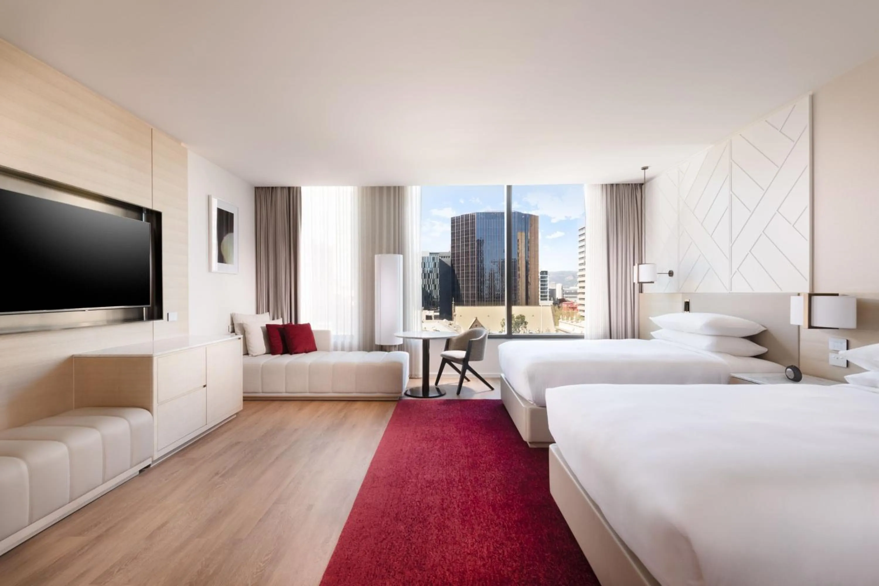 Lounge or bar, Bed in Adelaide Marriott Hotel