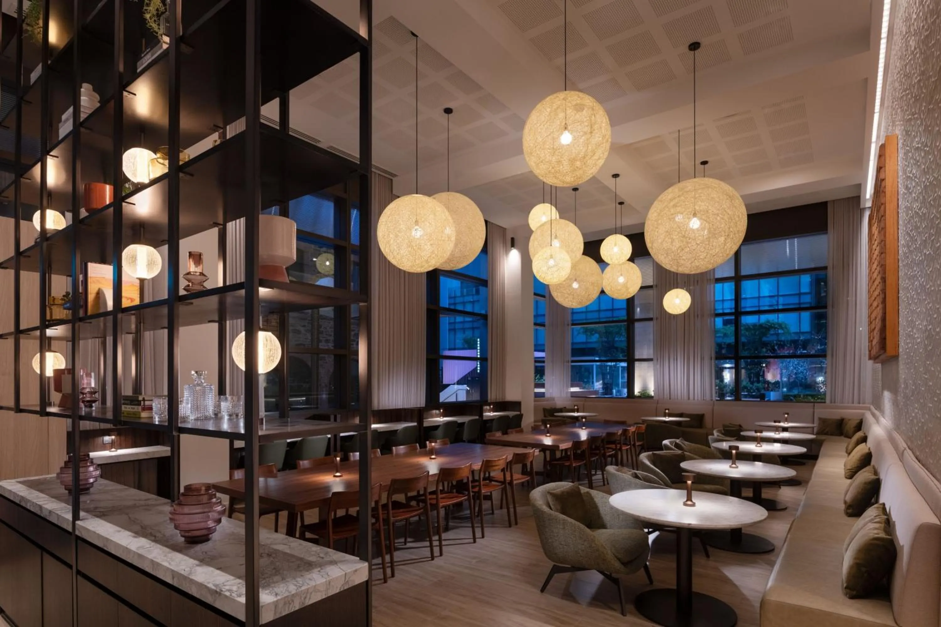 Lounge or bar in Adelaide Marriott Hotel