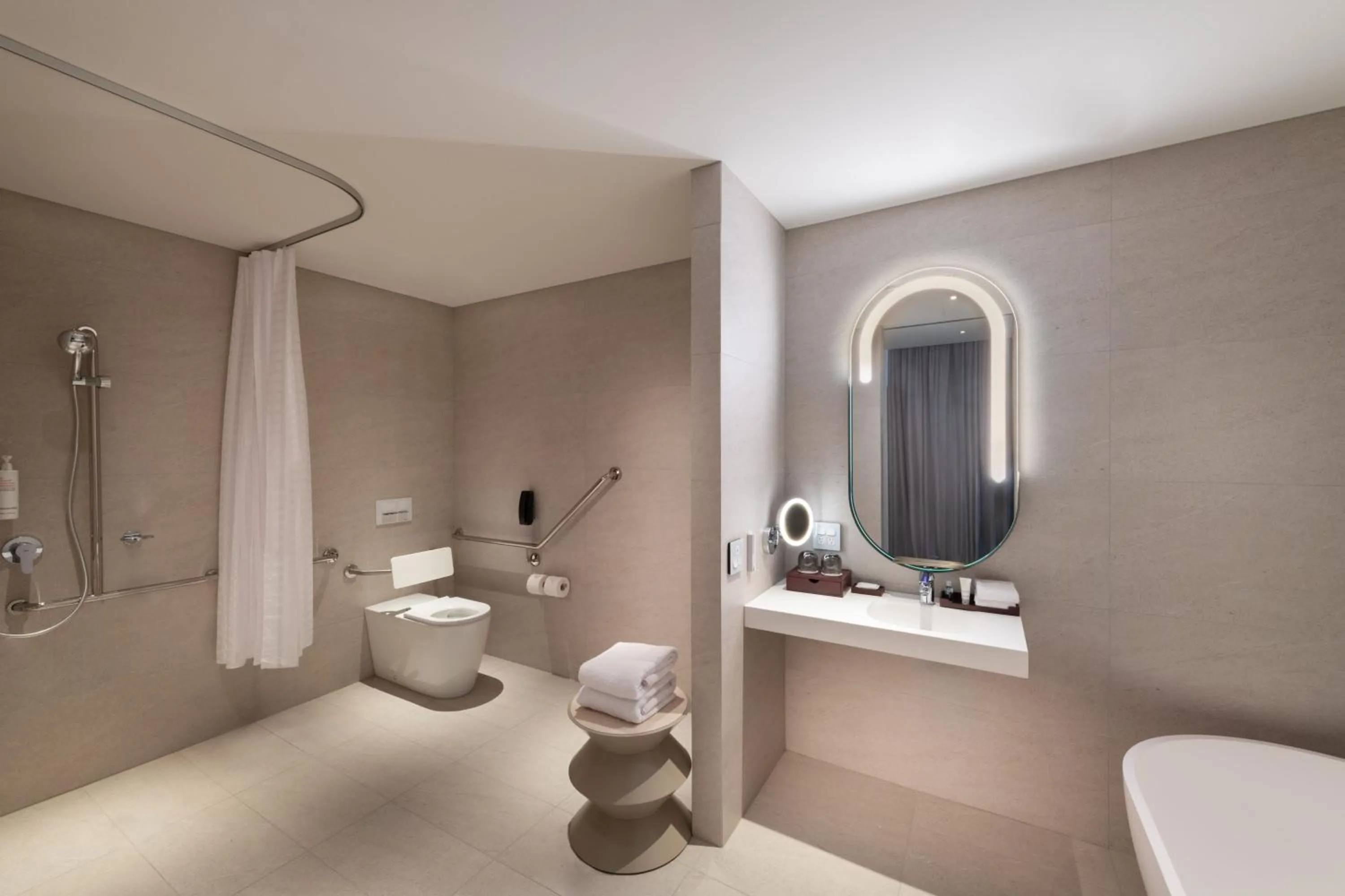 Bathroom in Adelaide Marriott Hotel