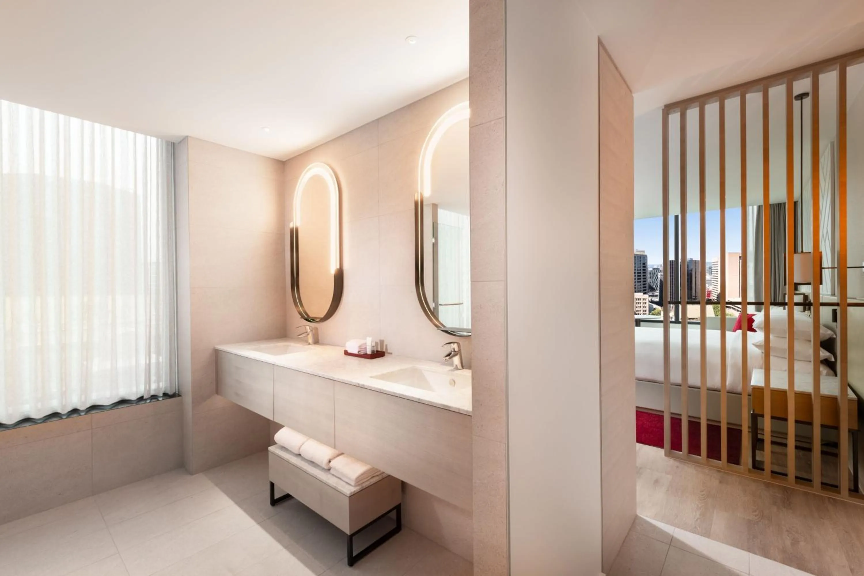 Bathroom in Adelaide Marriott Hotel