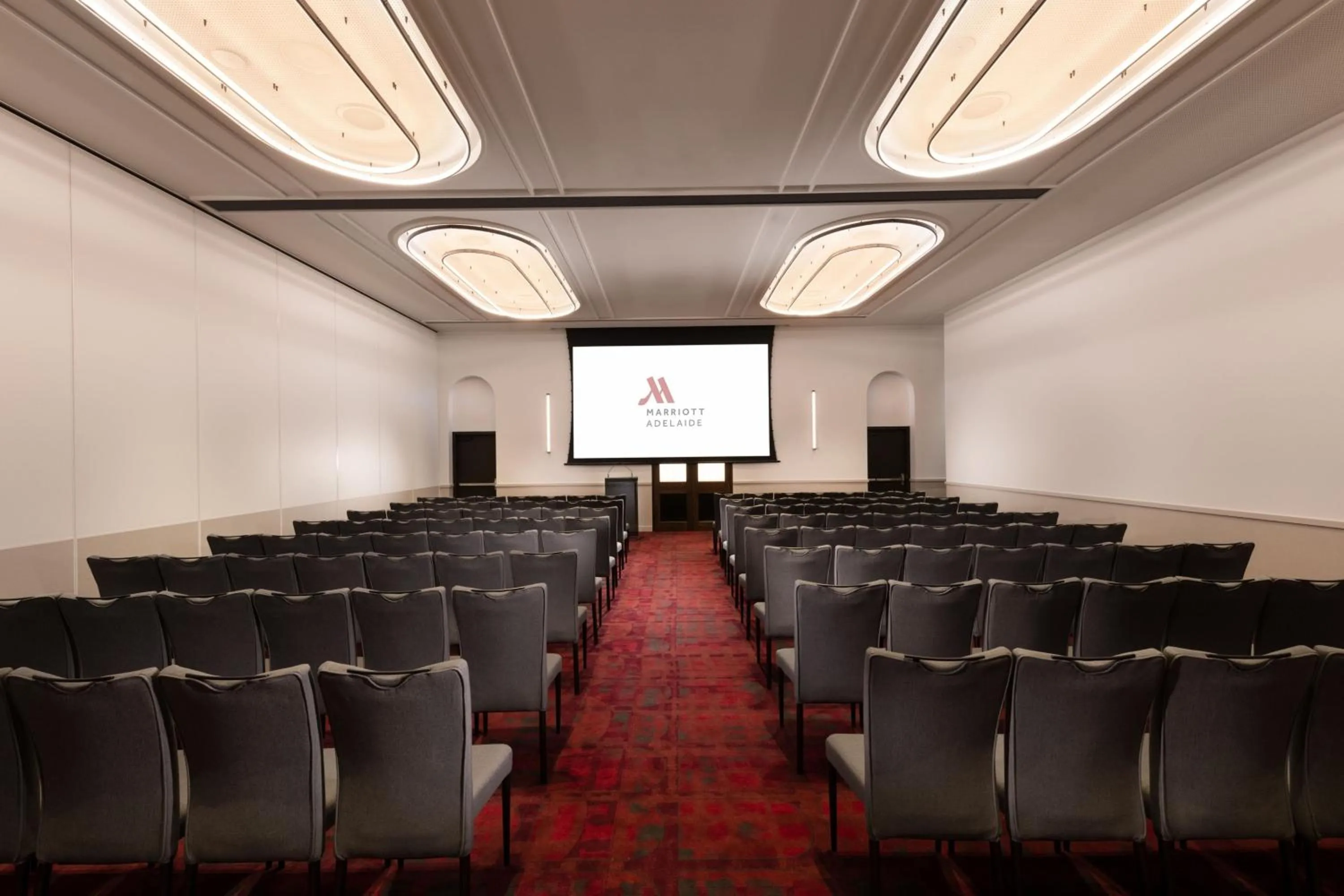 Entertainment in Adelaide Marriott Hotel