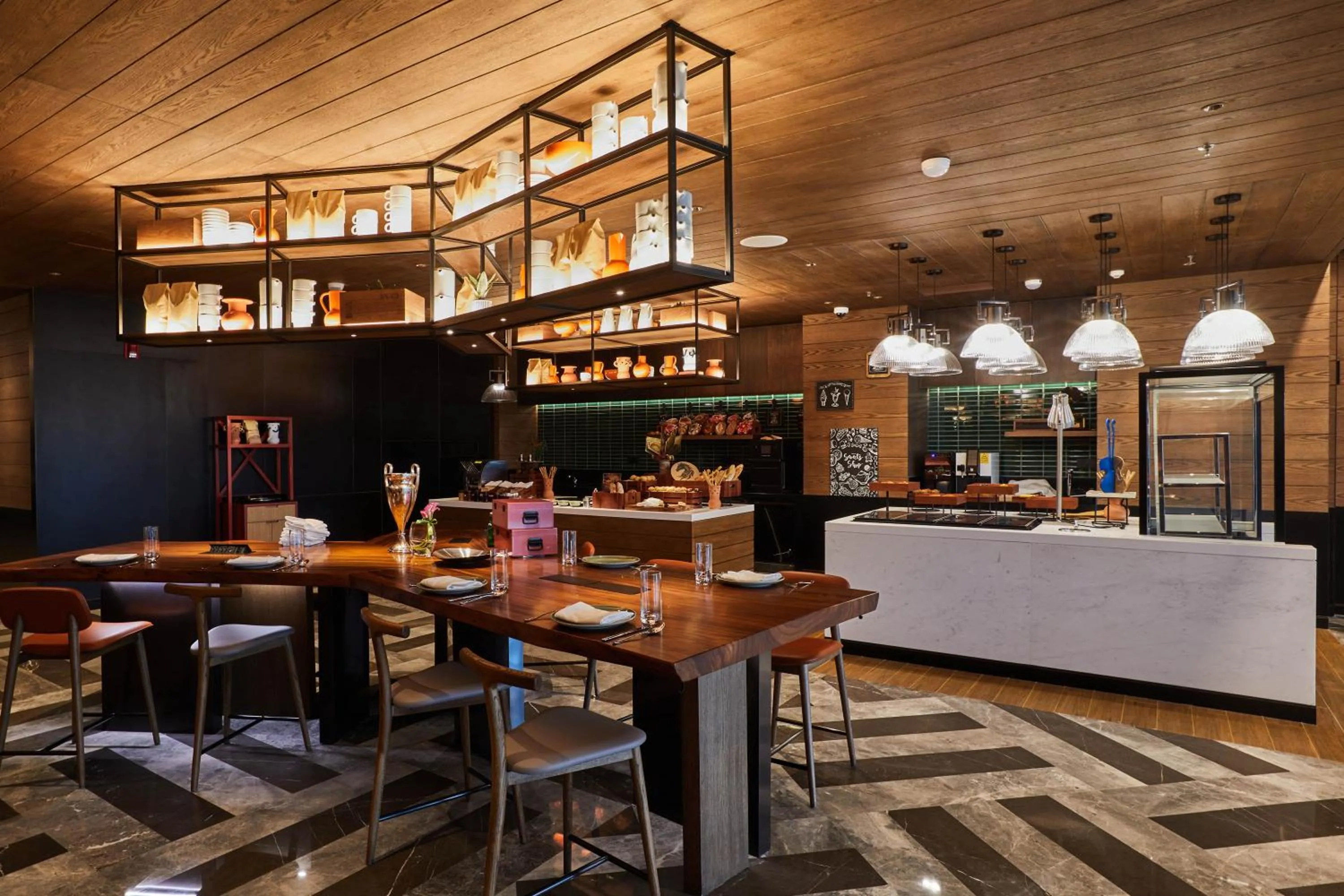 Restaurant/places to eat in Renaissance Beijing Haidian Hotel