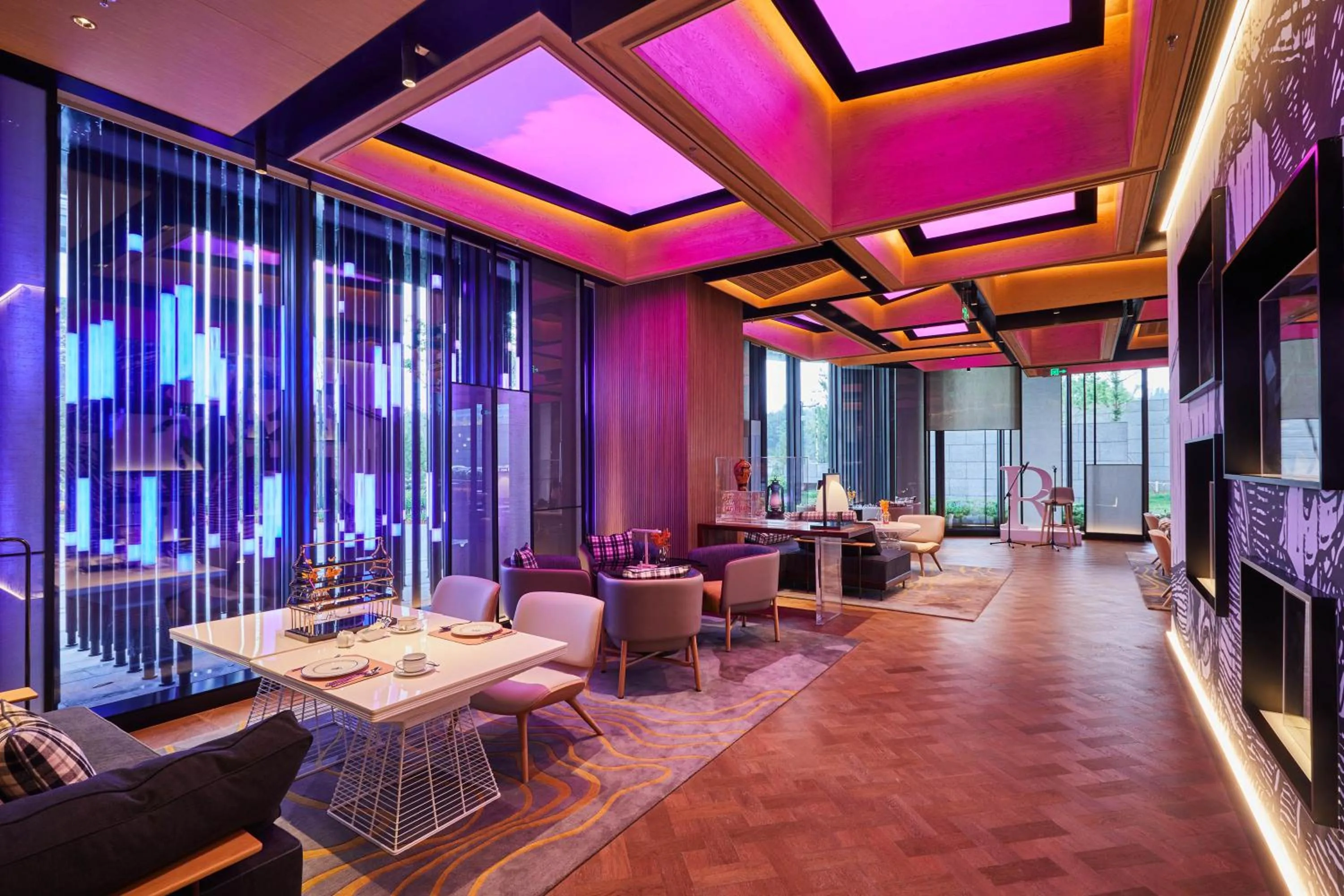 Restaurant/places to eat in Renaissance Beijing Haidian Hotel