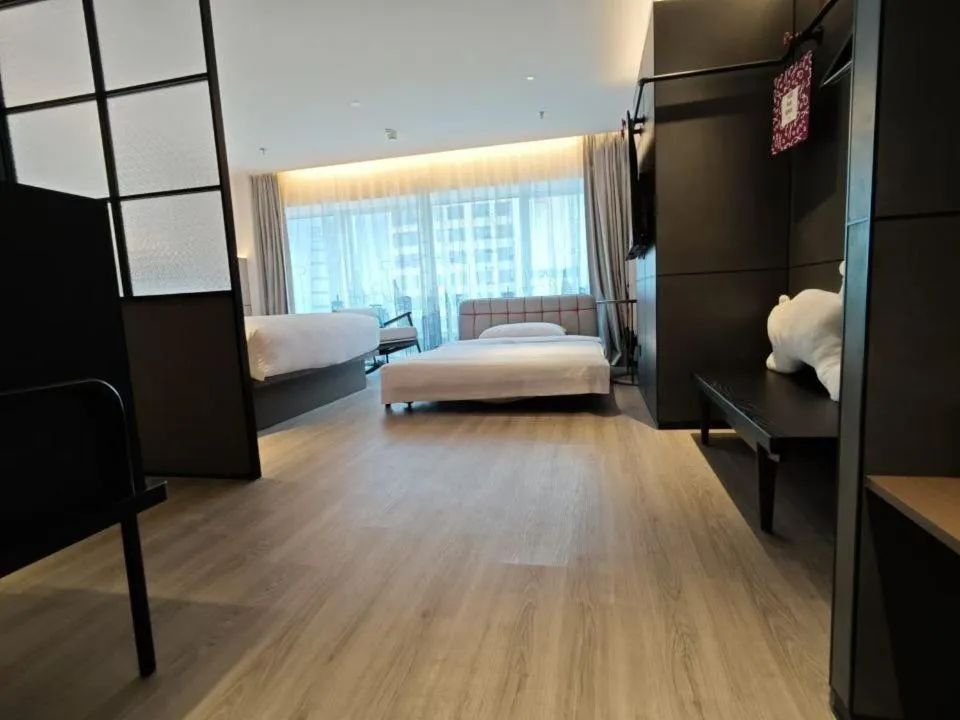 Moxy Chongqing