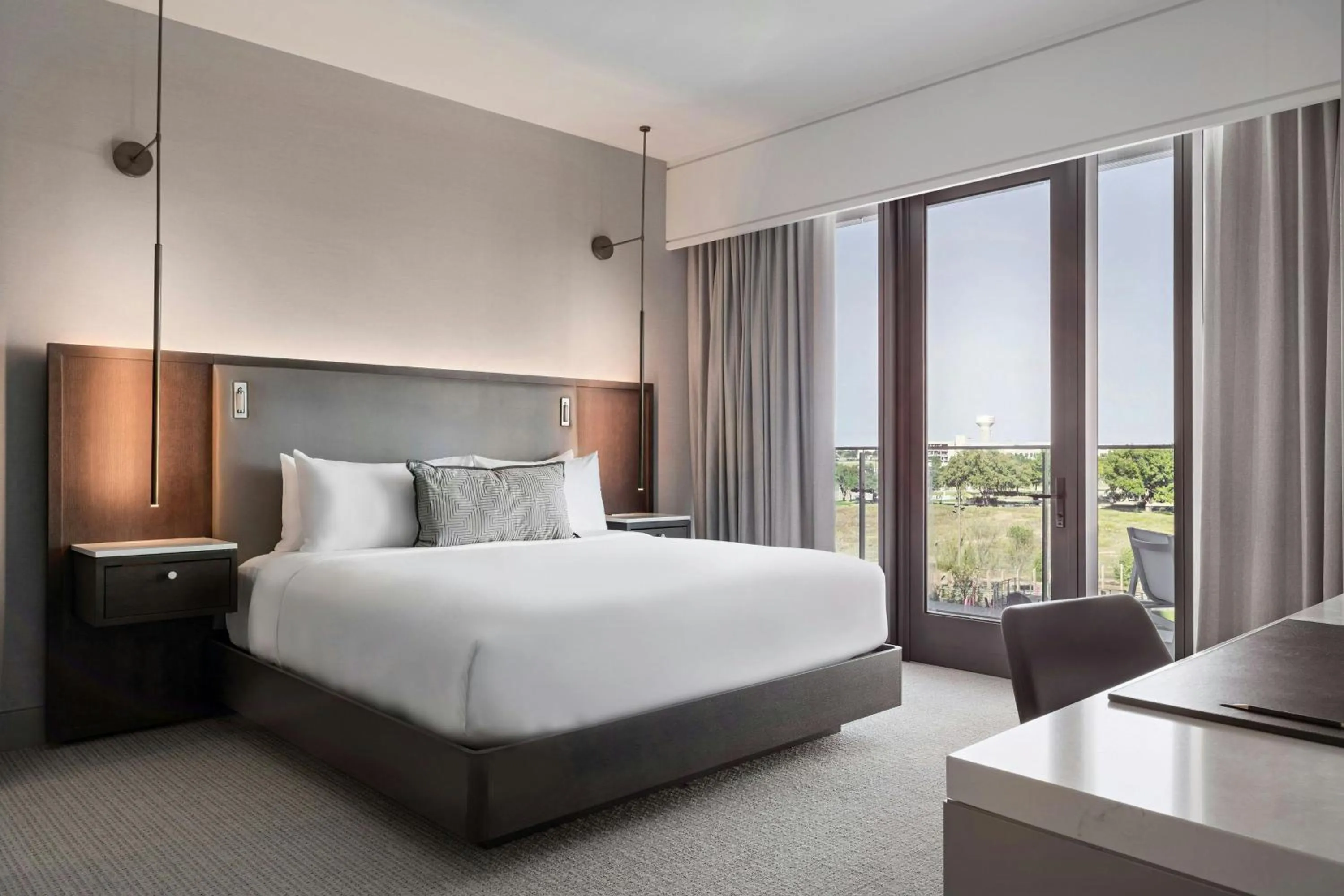 Bedroom, Bed in HALL Park Hotel, Autograph Collection