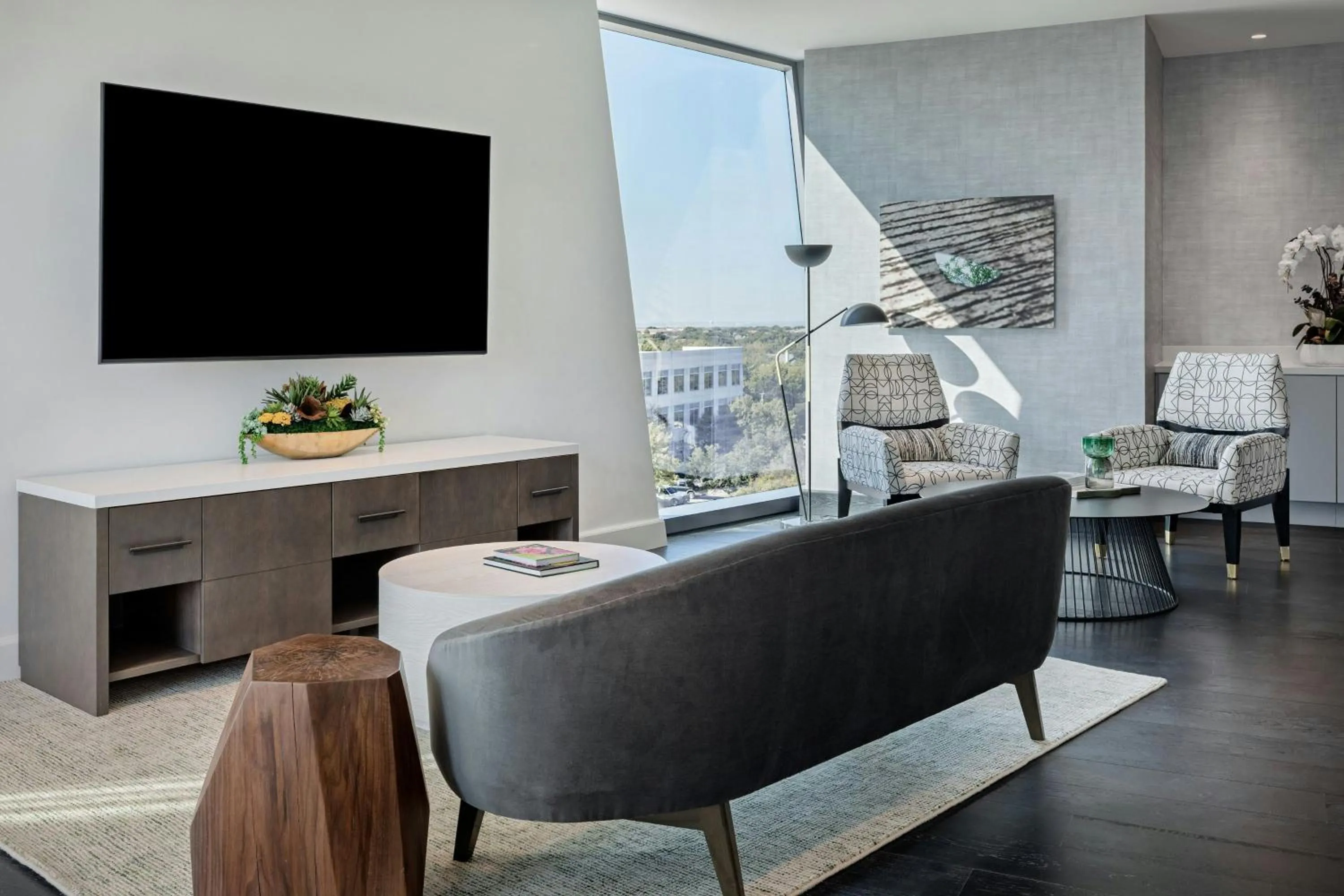 Photo of the whole room in HALL Park Hotel, Autograph Collection