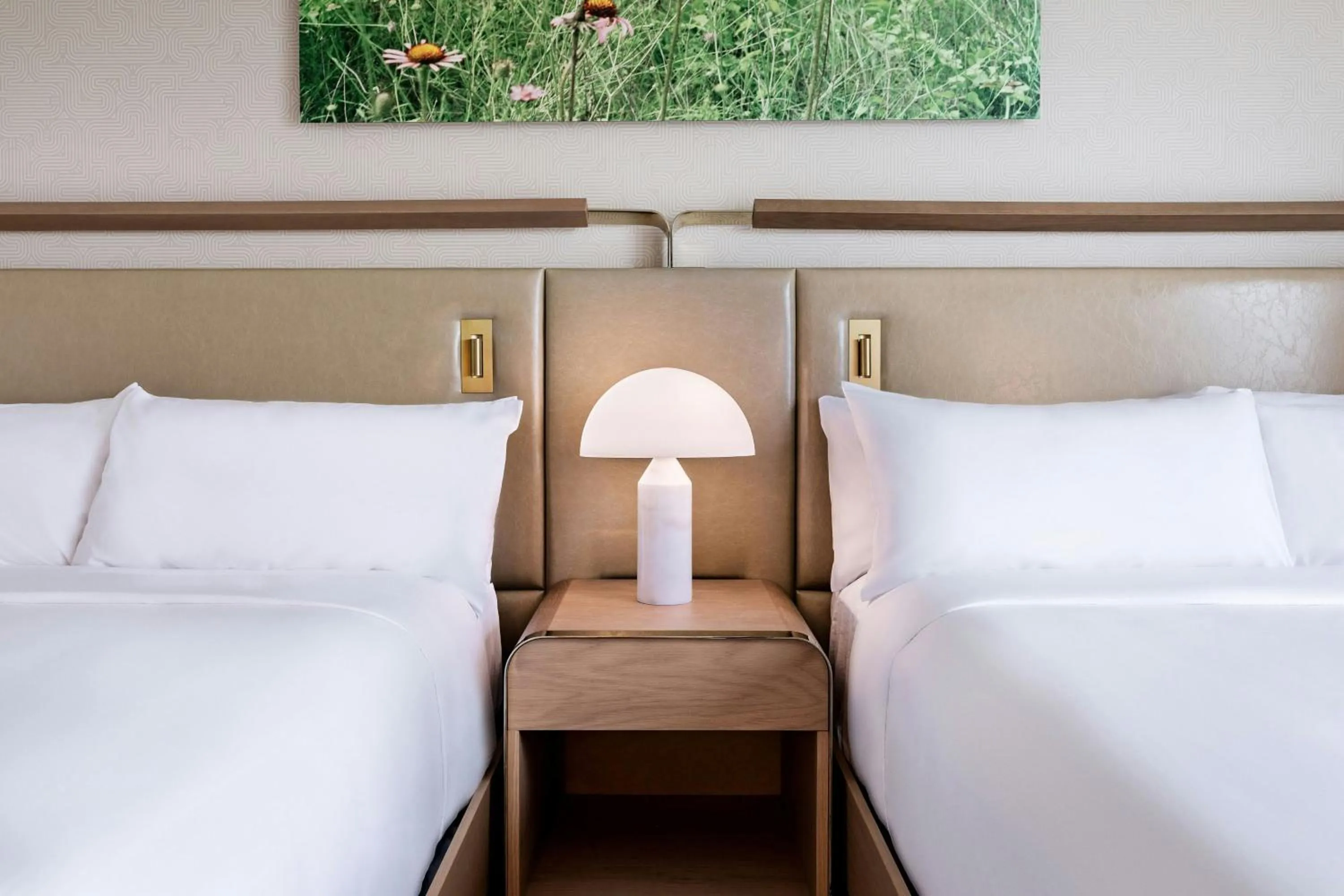 Photo of the whole room, Bed in HALL Park Hotel, Autograph Collection