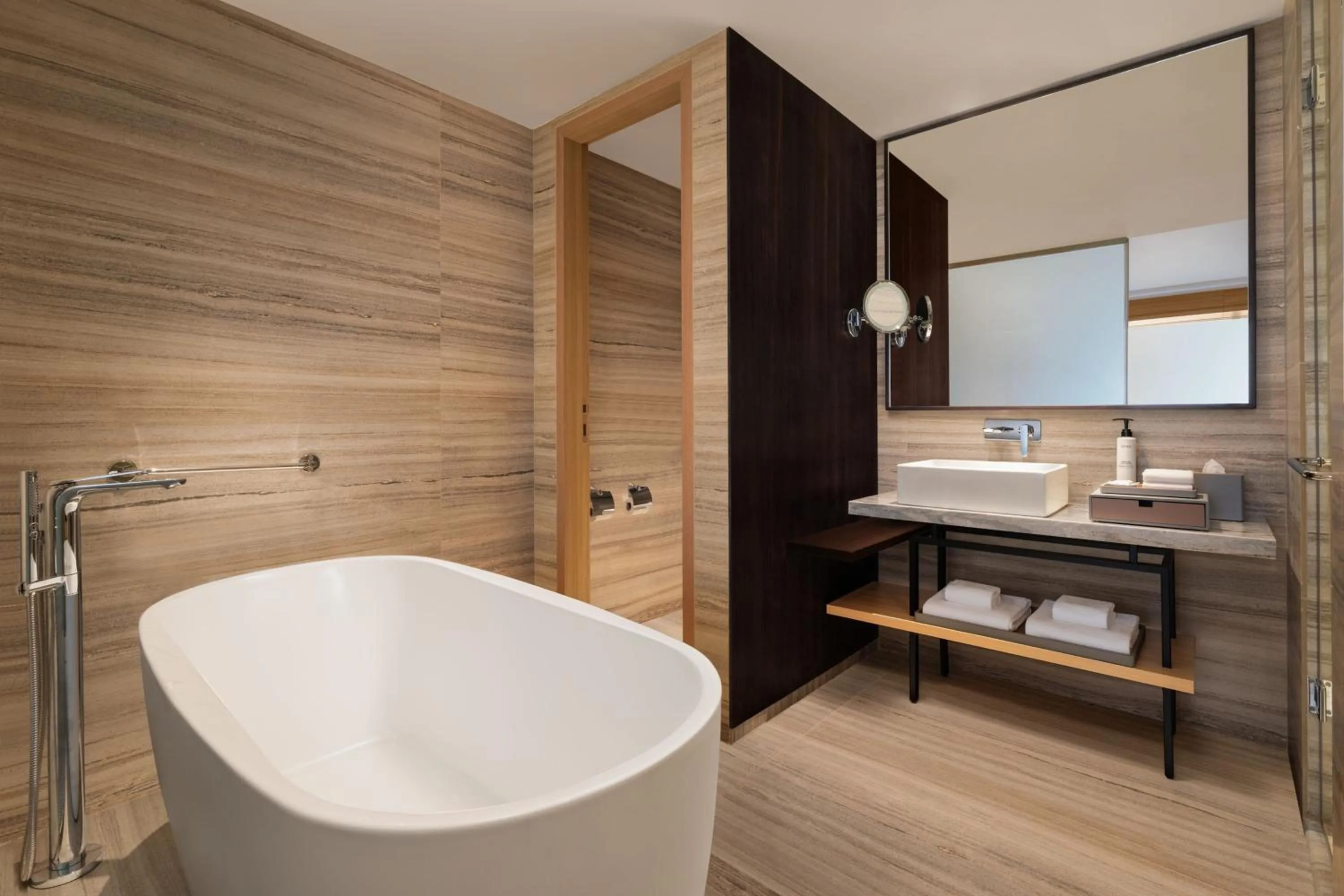 Bedroom in Courtyard by Marriott Goa Colva