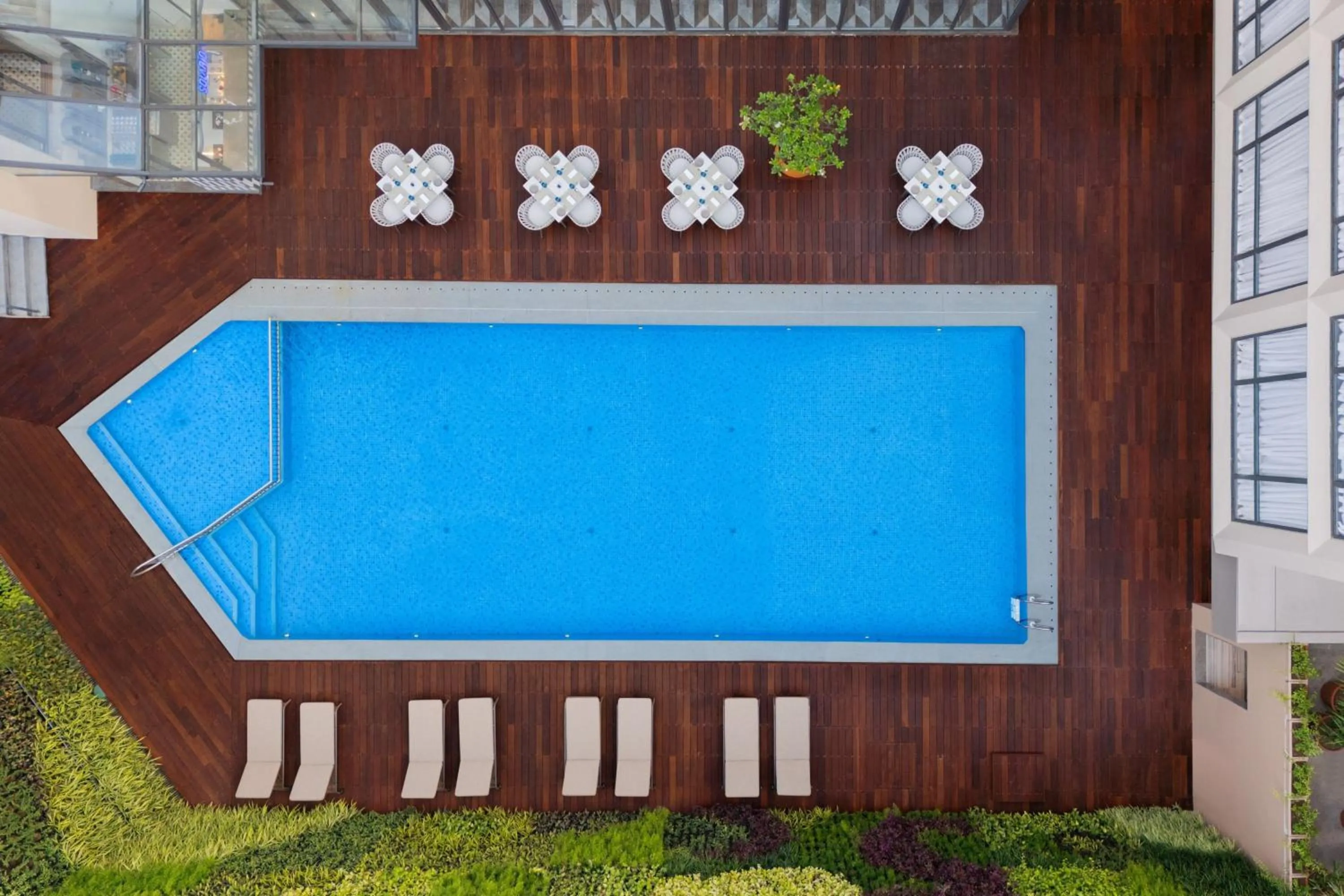 Swimming pool in Courtyard by Marriott Goa Colva