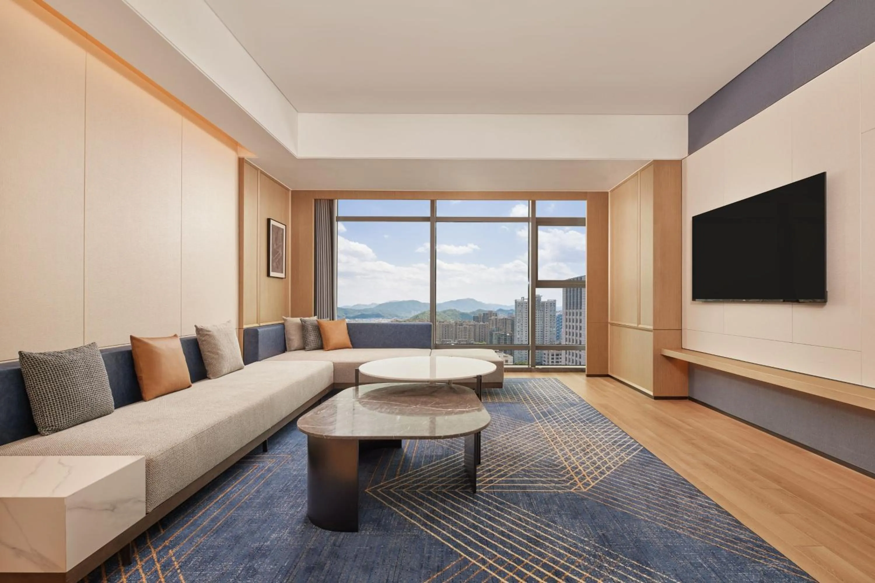 Photo of the whole room in Four Points by Sheraton Linhai