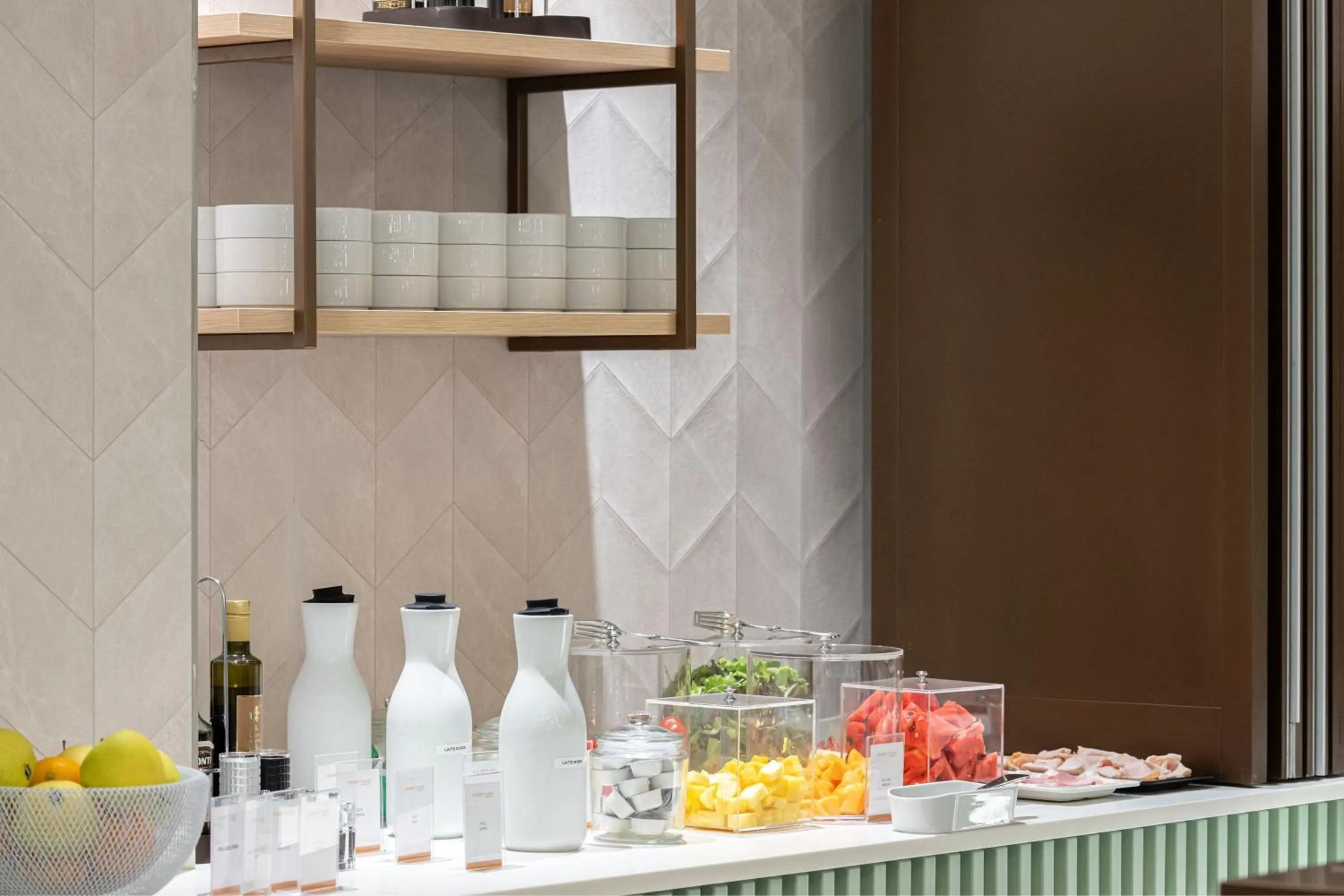 Breakfast in Courtyard by Marriott Milano Linate