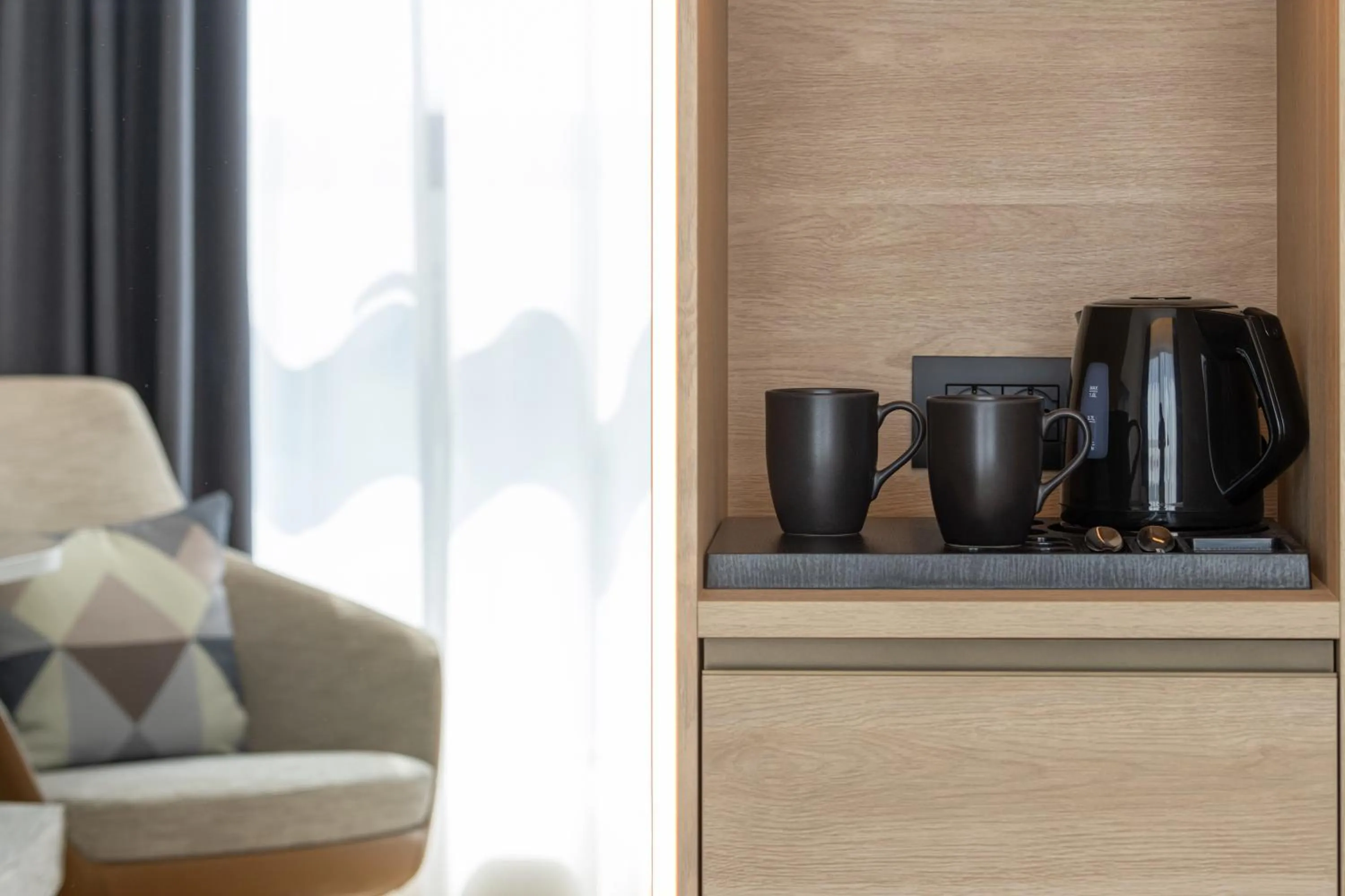 Coffee/tea facilities in Courtyard by Marriott Milano Linate