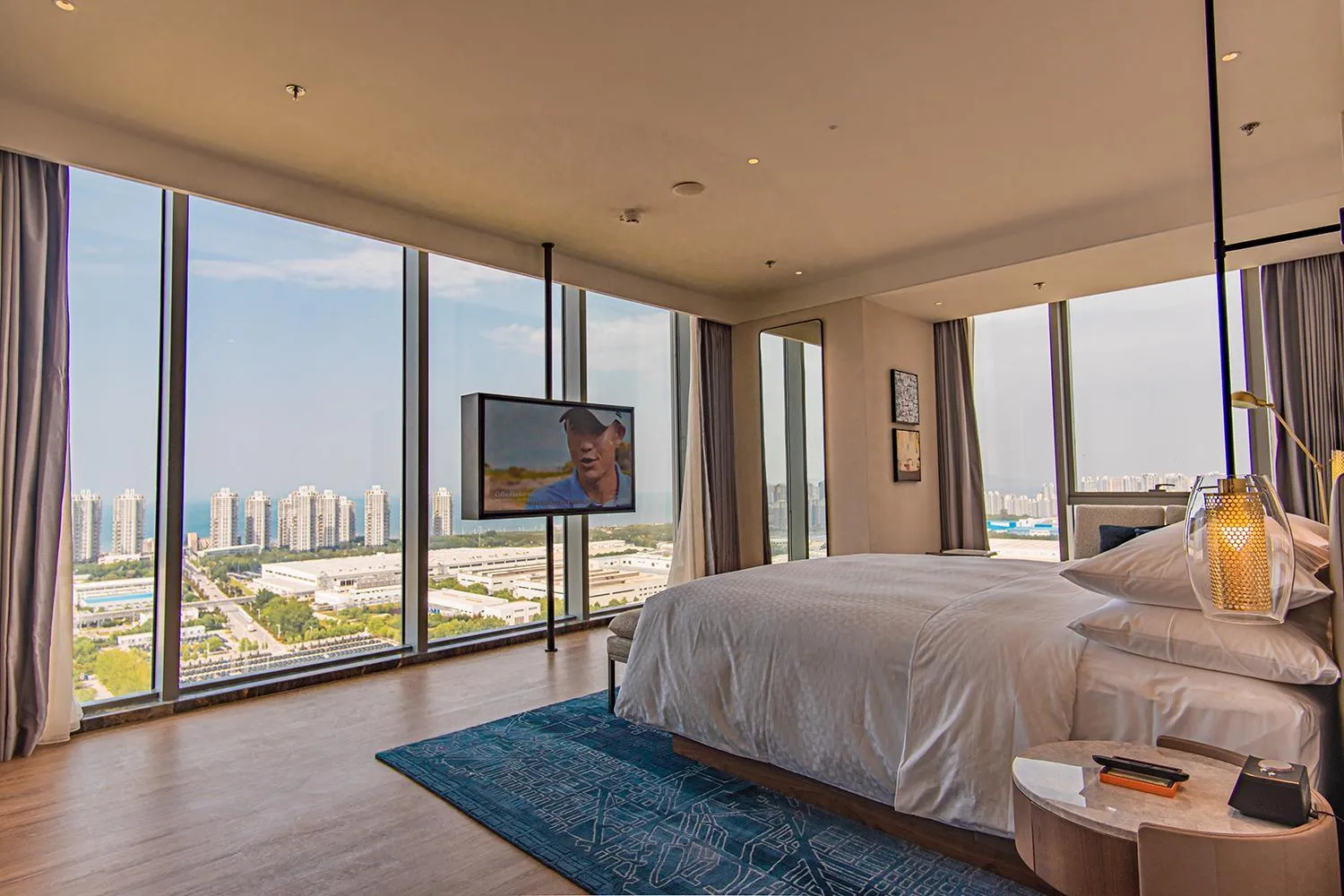 Bed in Four Points by Sheraton Yantai