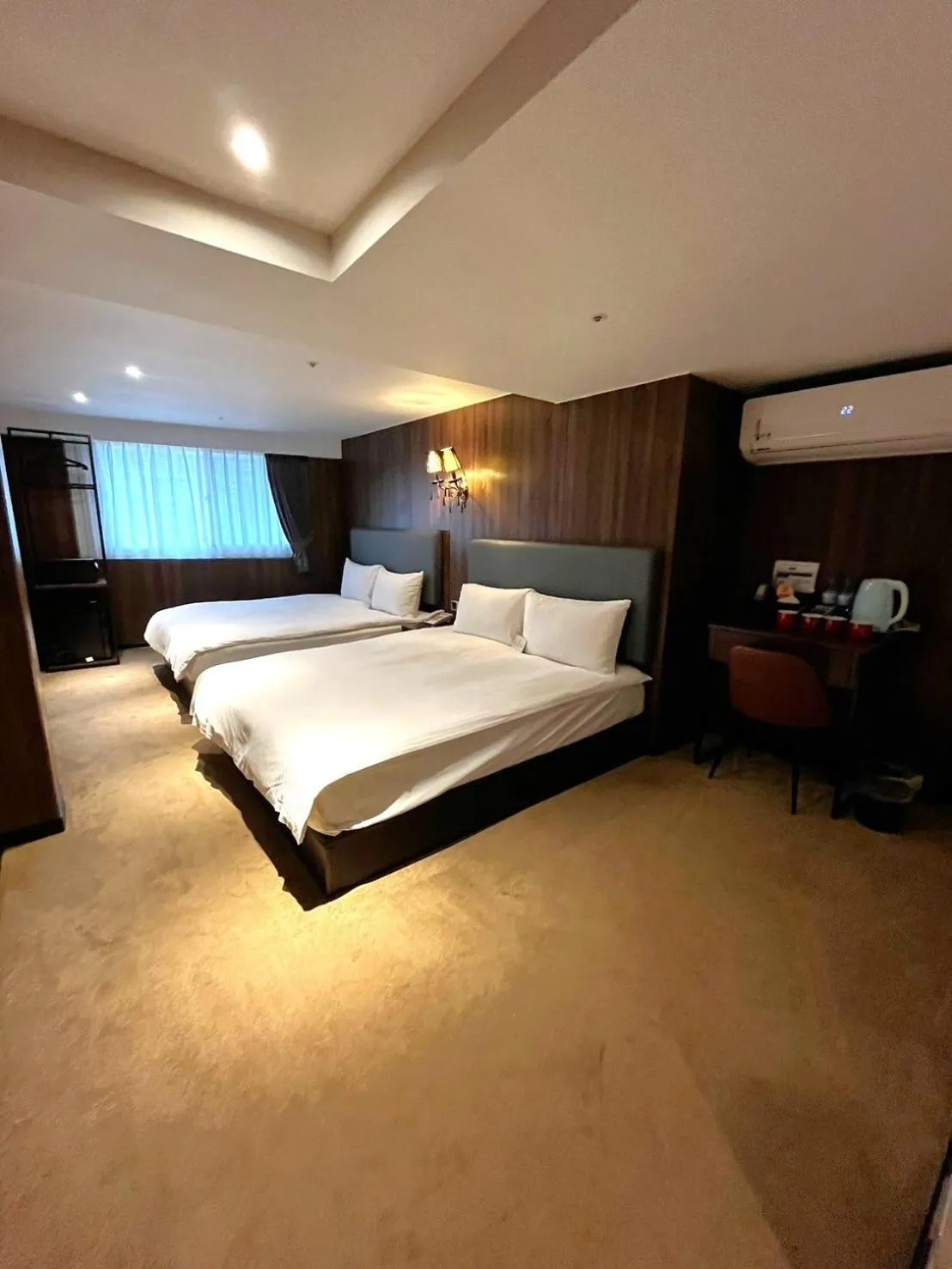 Bed in Airline Inn Ximen