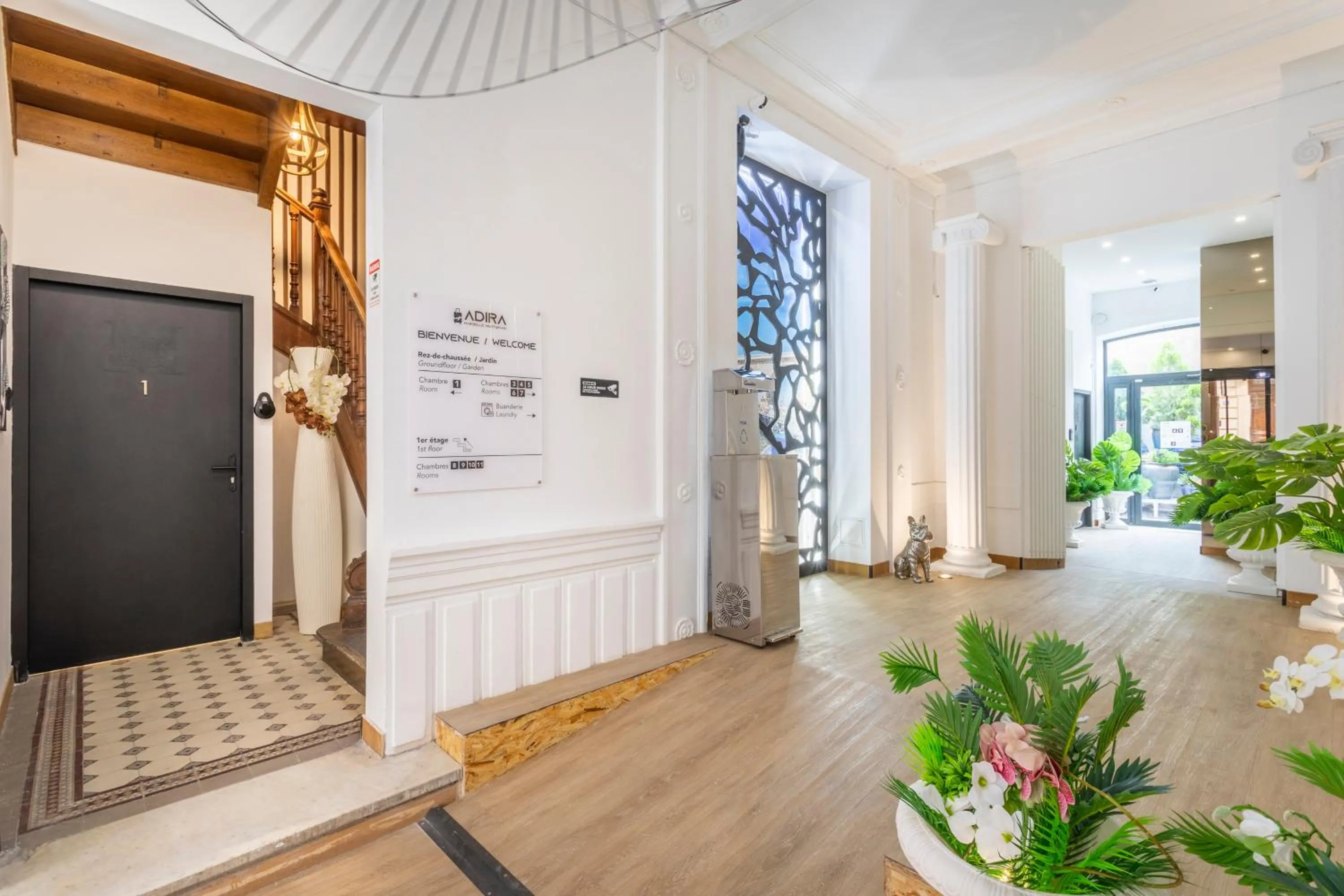 Property building in ADIRA Marseille Montgrand 2 étoiles