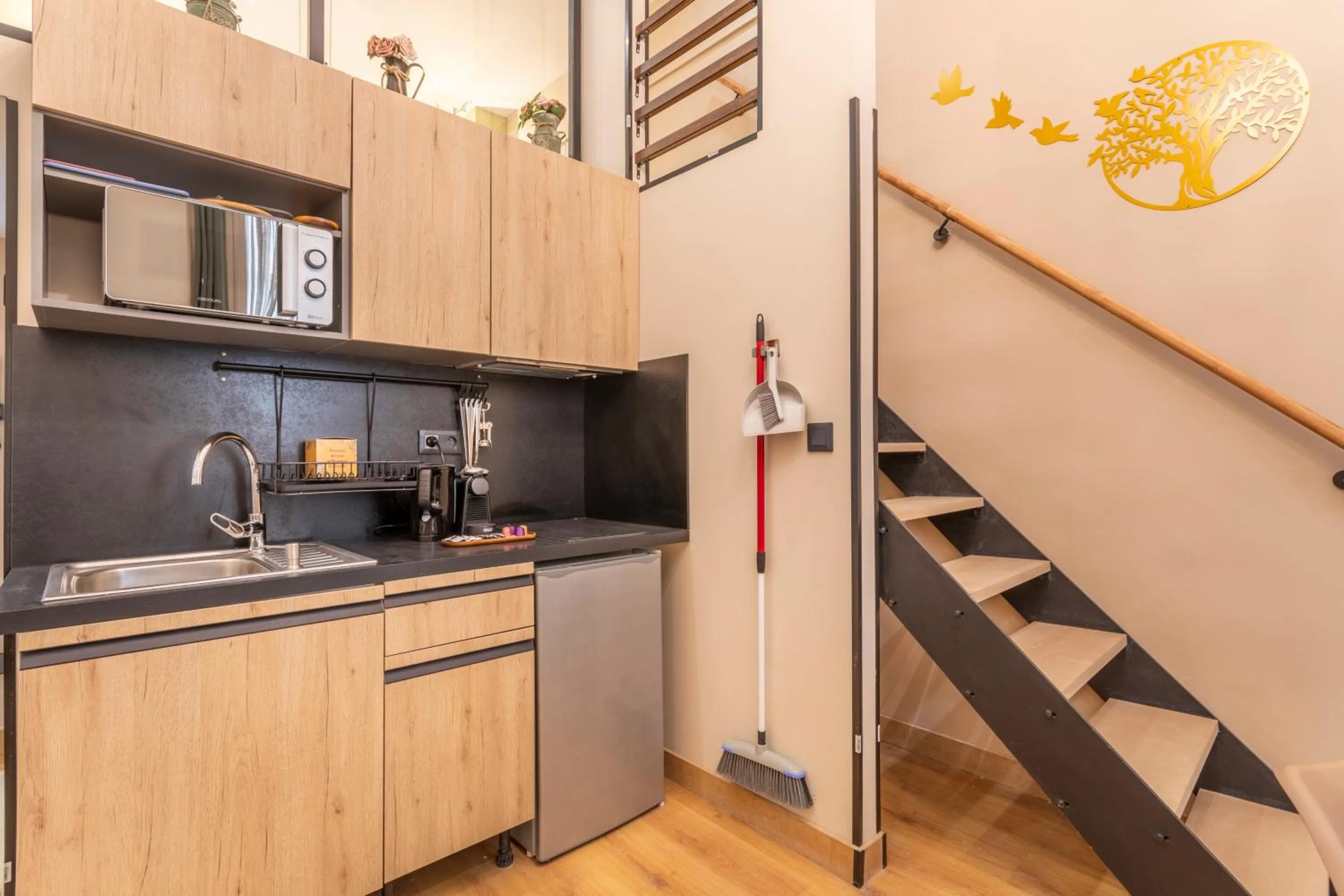 Kitchen or kitchenette in ADIRA Marseille Montgrand 2 étoiles