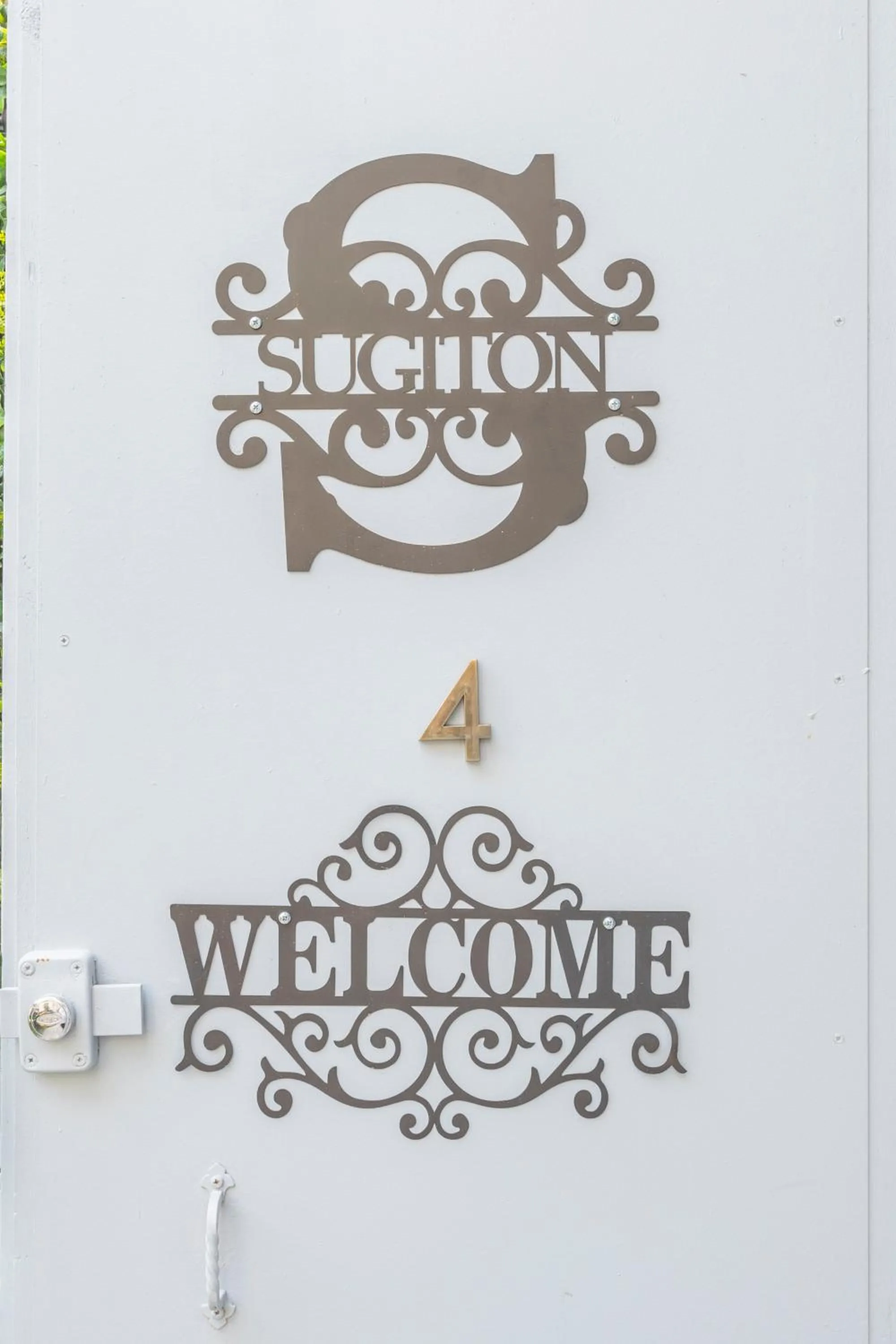 Property logo or sign in ADIRA Marseille Montgrand 2 étoiles