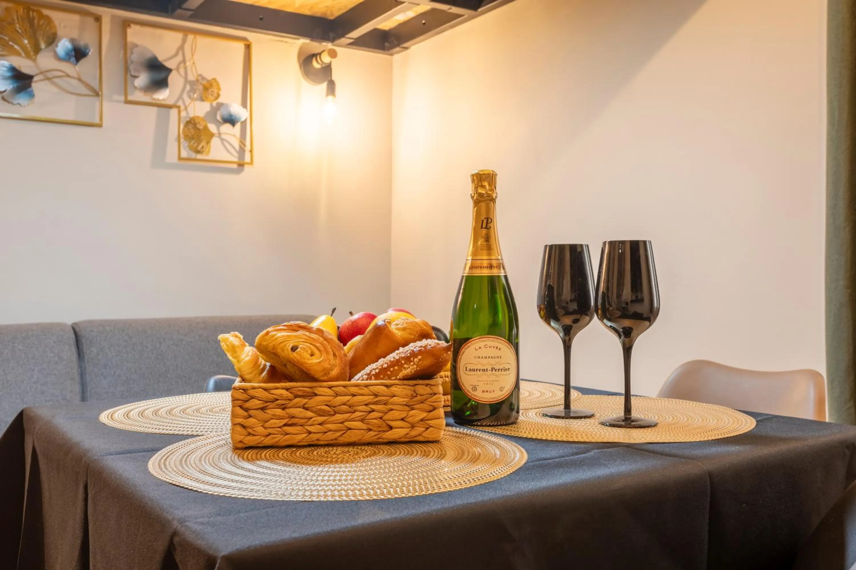 Living room in ADIRA Marseille Montgrand 2 étoiles