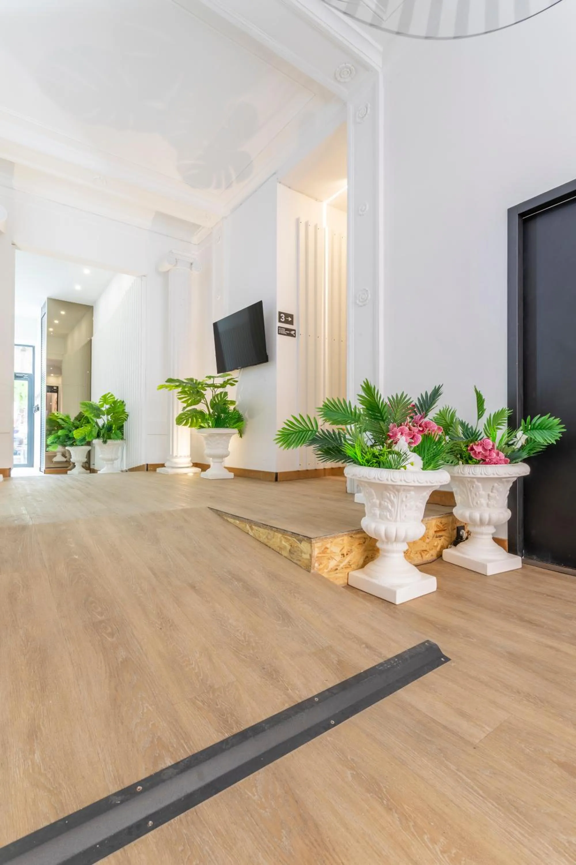 Property building in ADIRA Marseille Montgrand 2 étoiles