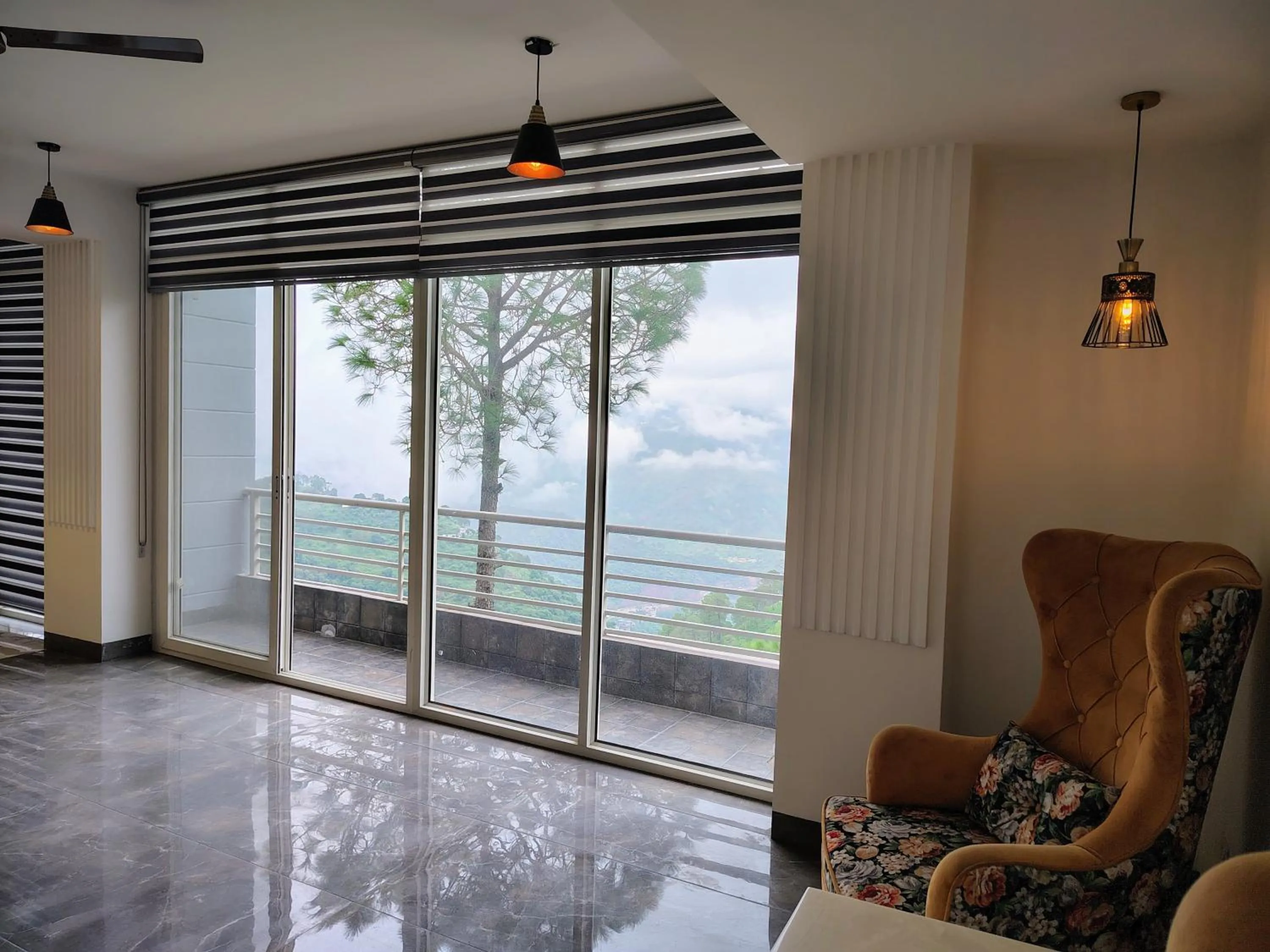 Living room in Pihu's Nest Kasauli