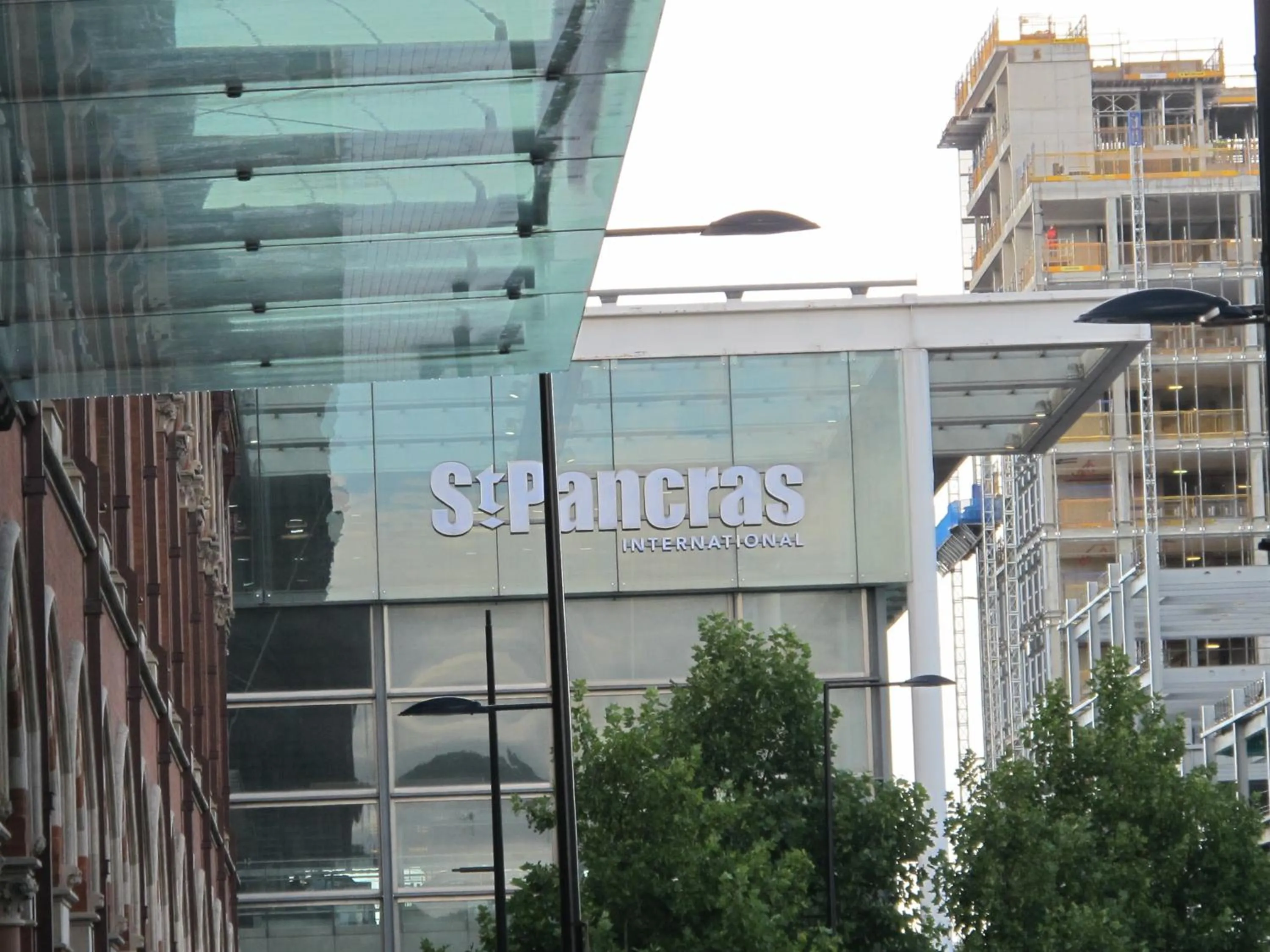 Nearby landmark in Alhambra Hotel