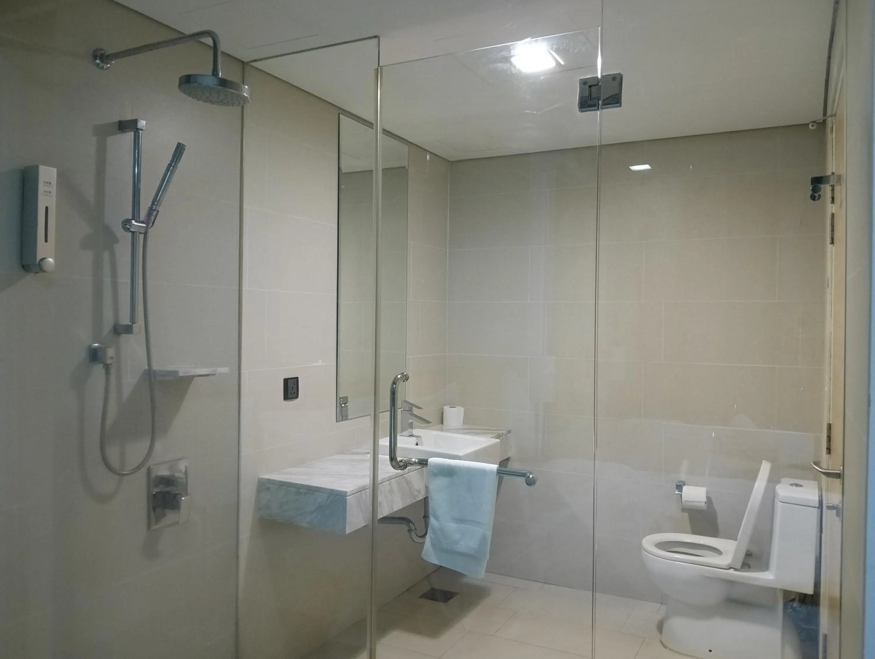 Shower in The Straits Suites by Ciconia