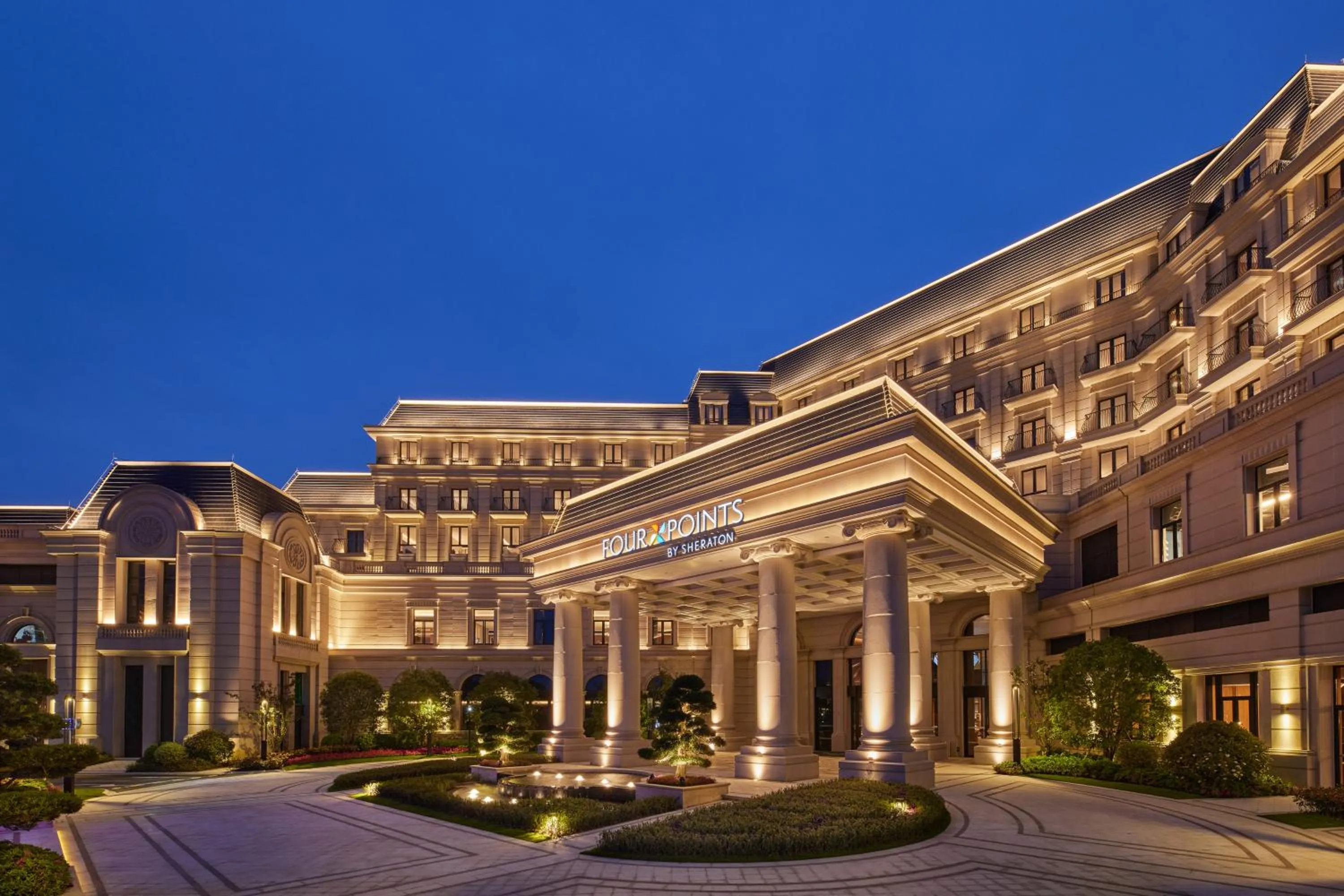 Property building in Four Points by Sheraton Shanghai Fengjing