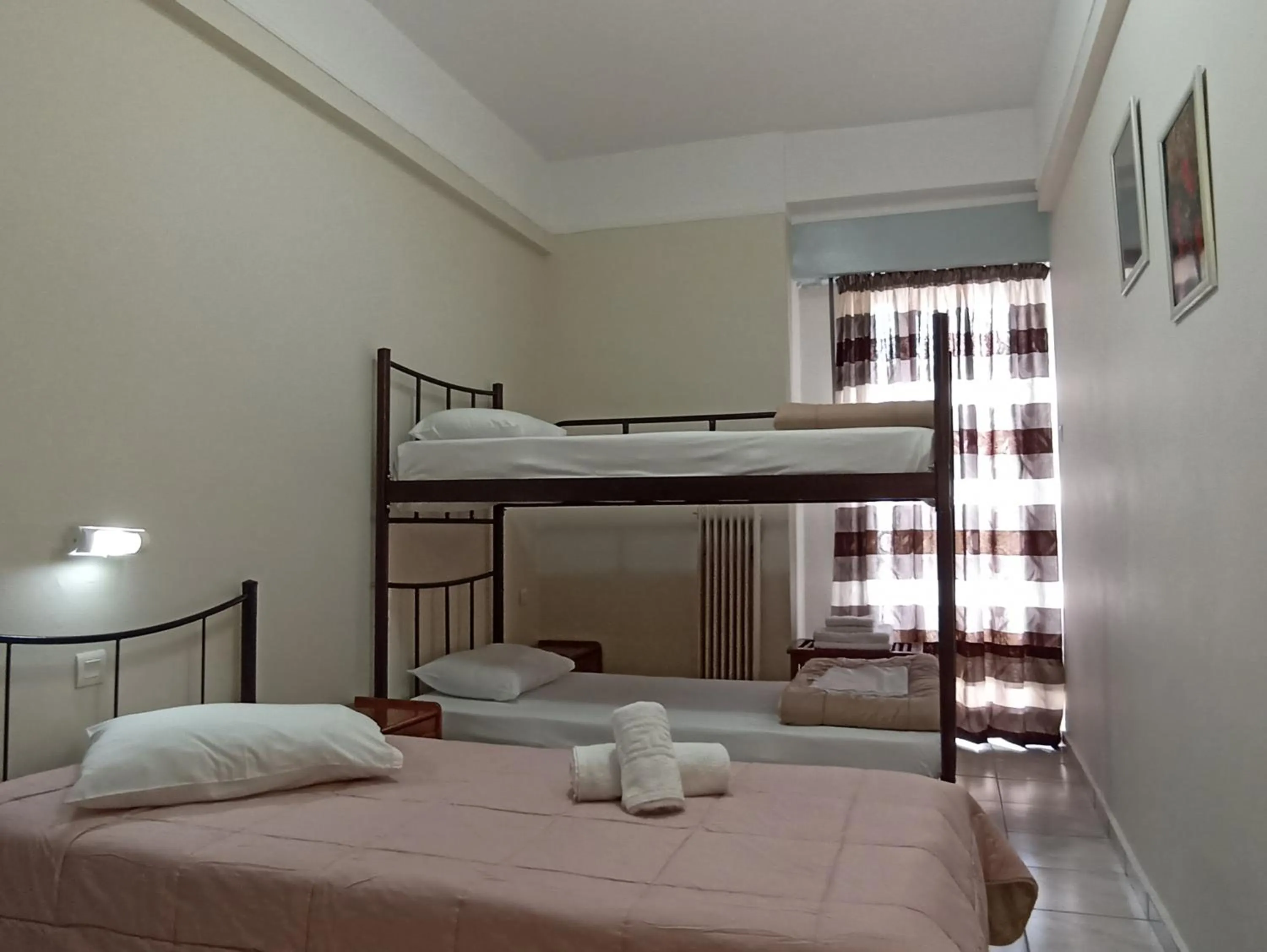 Photo of the whole room, Bed in Elite Hotel