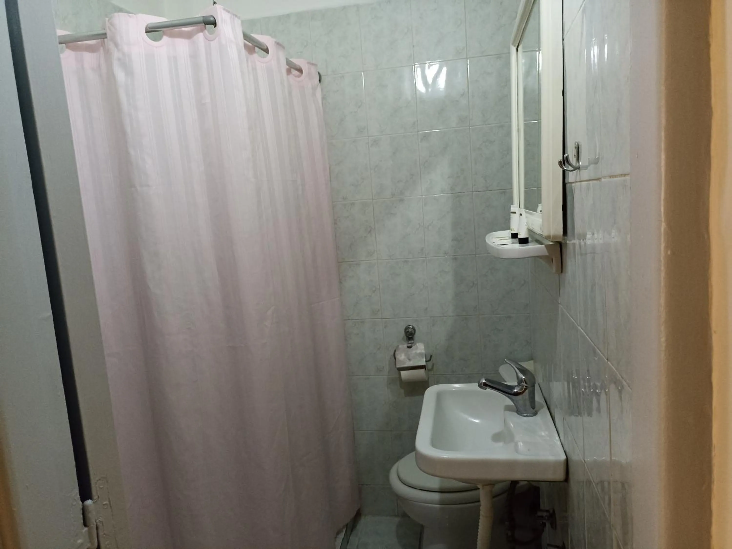 Bathroom in Elite Hotel