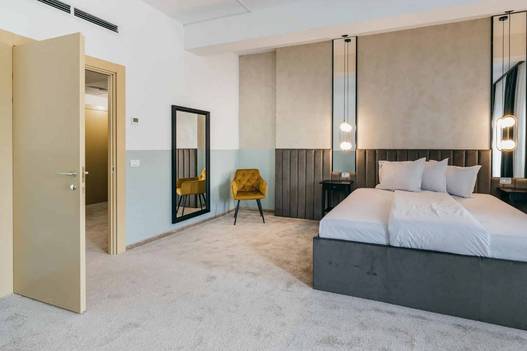 Bed in HOTEL AGORA Mures