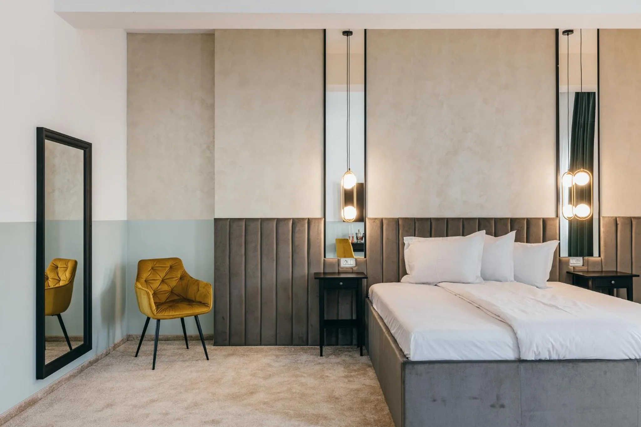 Photo of the whole room, Bed in HOTEL AGORA Mures