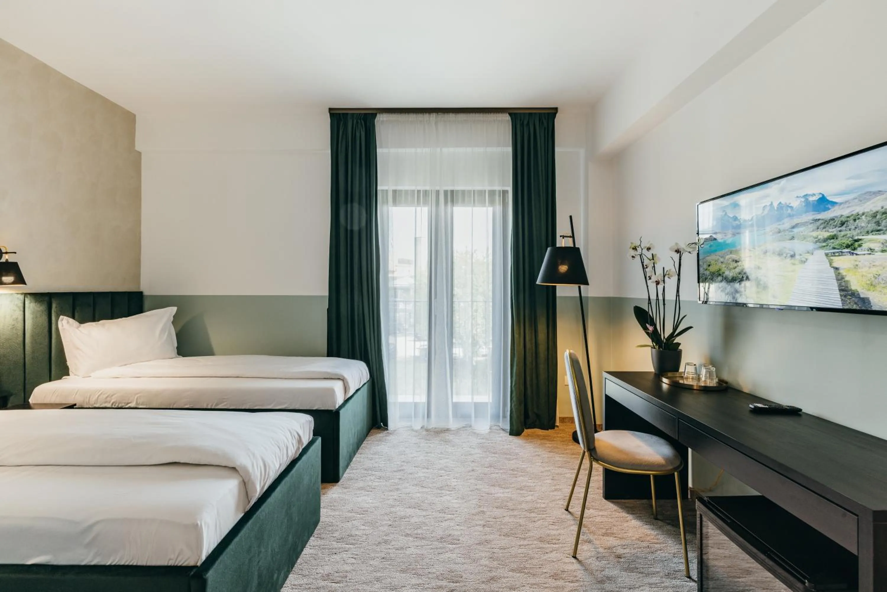 Photo of the whole room, Bed in HOTEL AGORA Mures