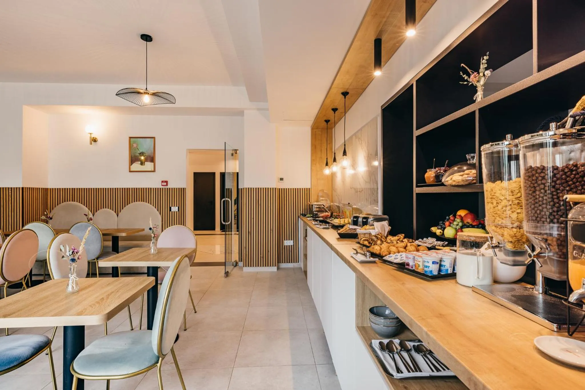 Buffet breakfast in HOTEL AGORA Mures