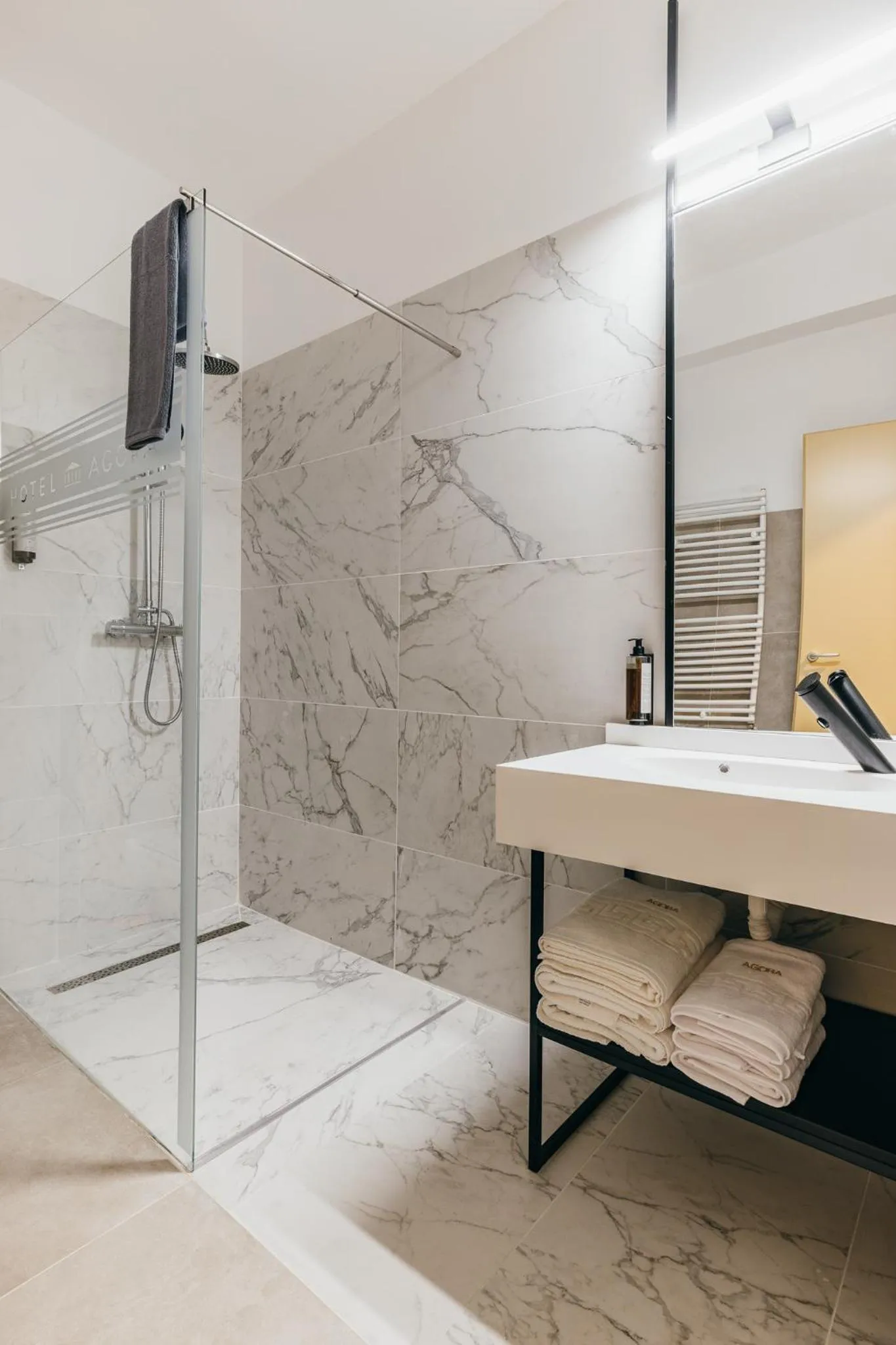 Bathroom in HOTEL AGORA Mures