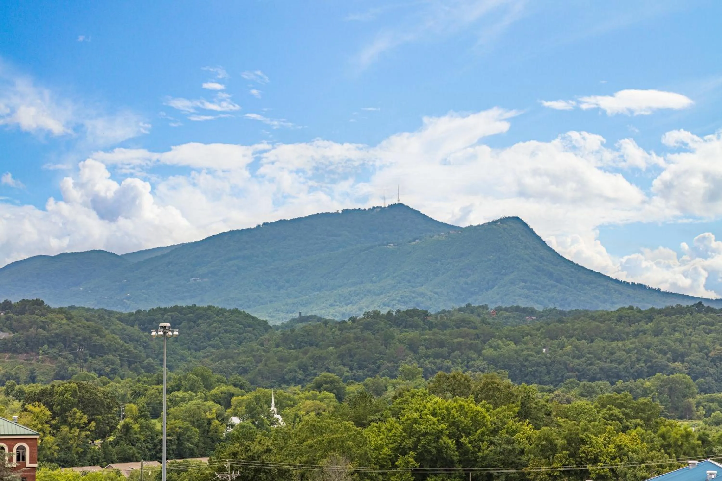 Mountain View Condo 1205 by Eden Crest